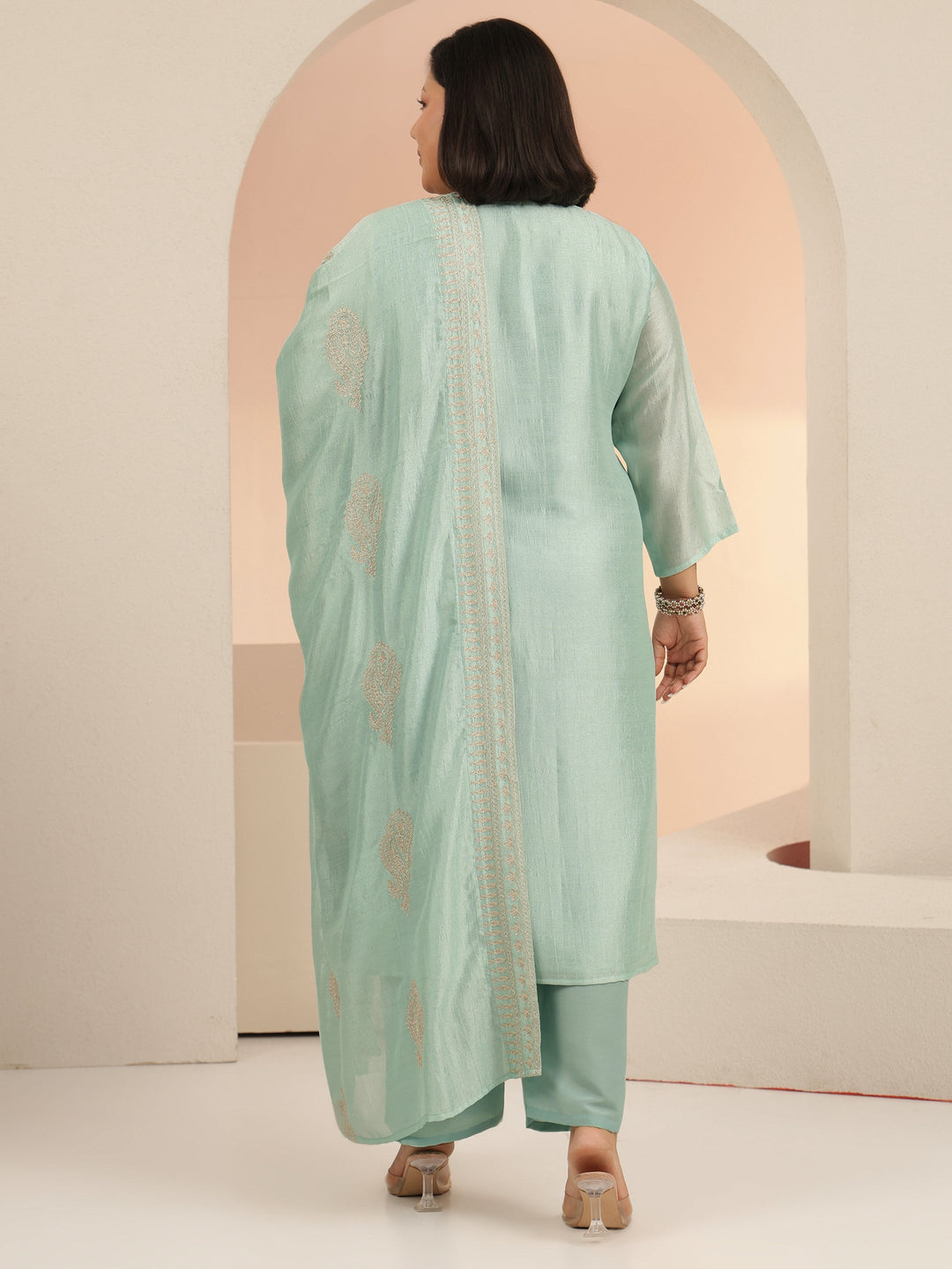  Plus Size Blue Paisley Zari Embellished Straight Suit Set 