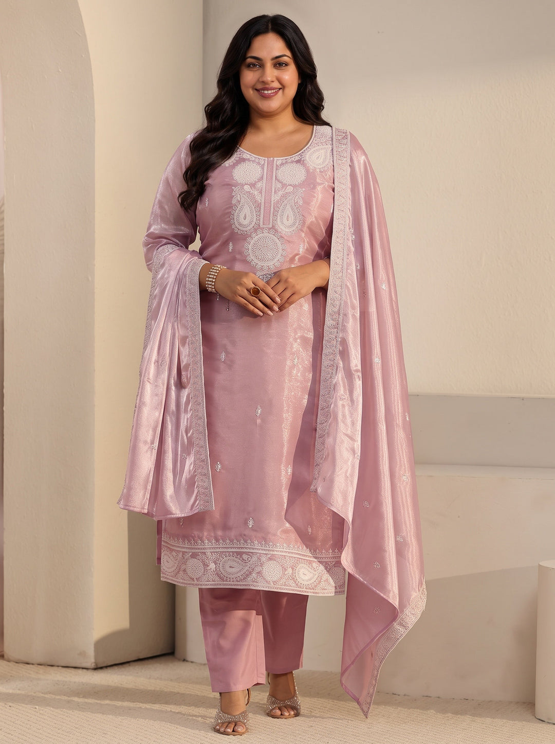  Plus Size Pink Paisley Embroidered Tissue Straight Suit Set 