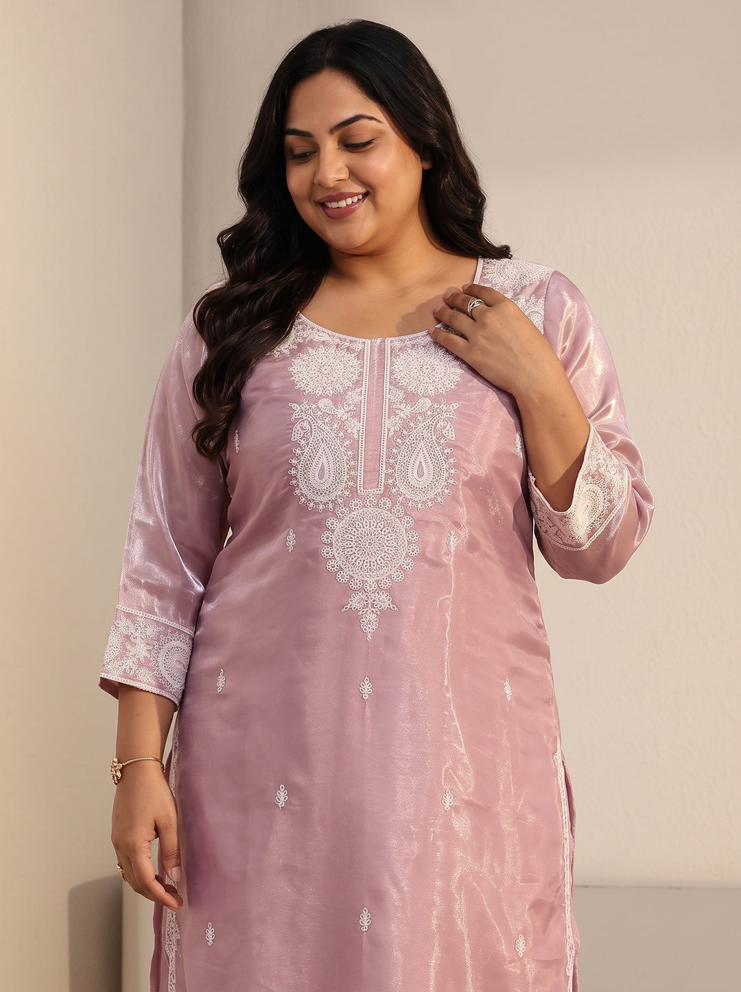  Plus Size Pink Paisley Embroidered Tissue Straight Suit Set 
