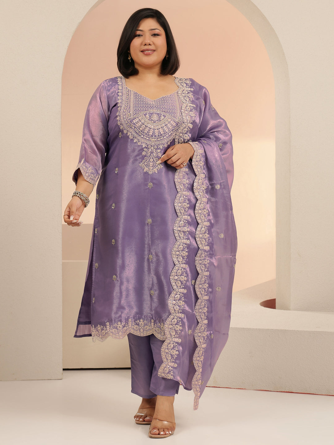  Plus Size Lavender Floral Embroidered Tissue Straight Suit Set 
