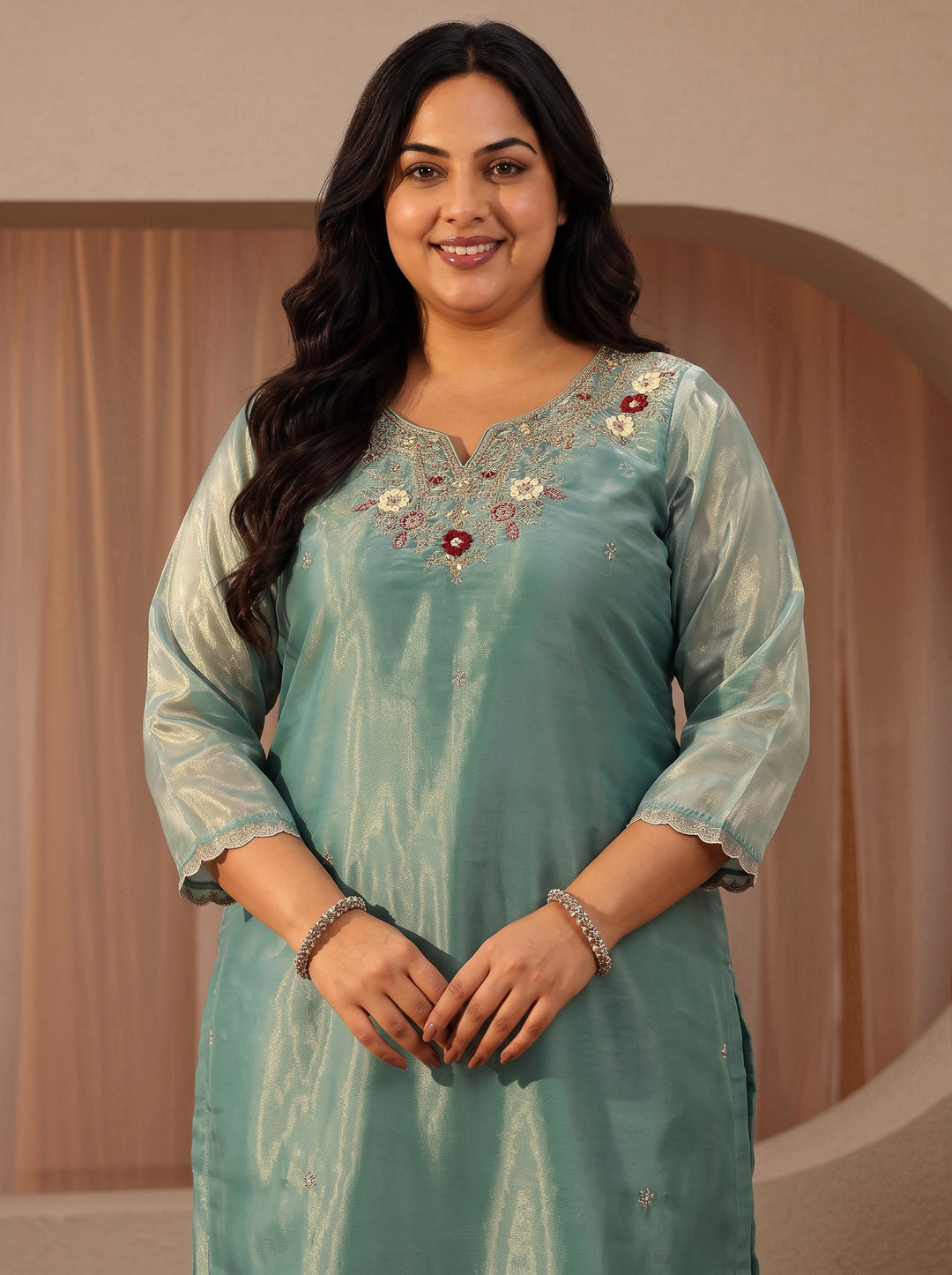  Plus Size Blue Floral Embroidered Tissue Straight Suit Set 