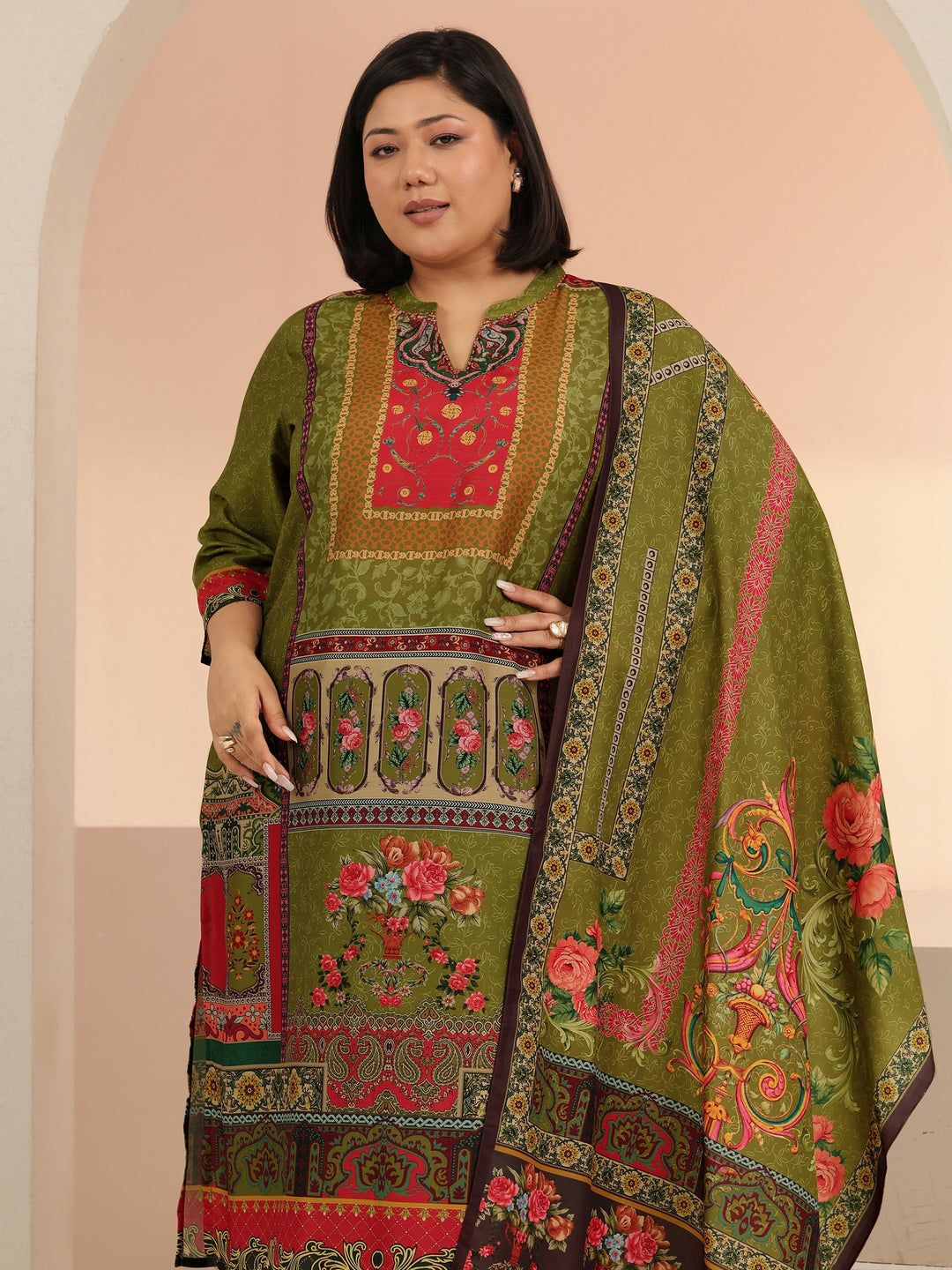  Plus Size Green Floral Printed Muslin Straight Suit Set 