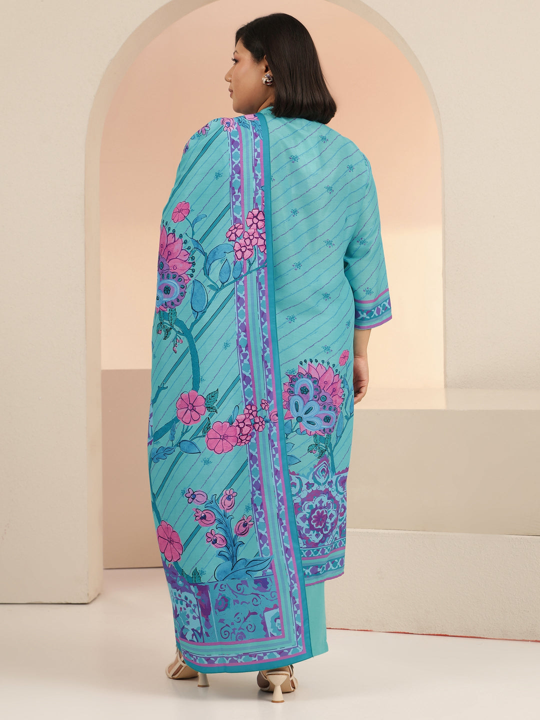  Plus Size Blue Floral Printed Straight Suit Set 