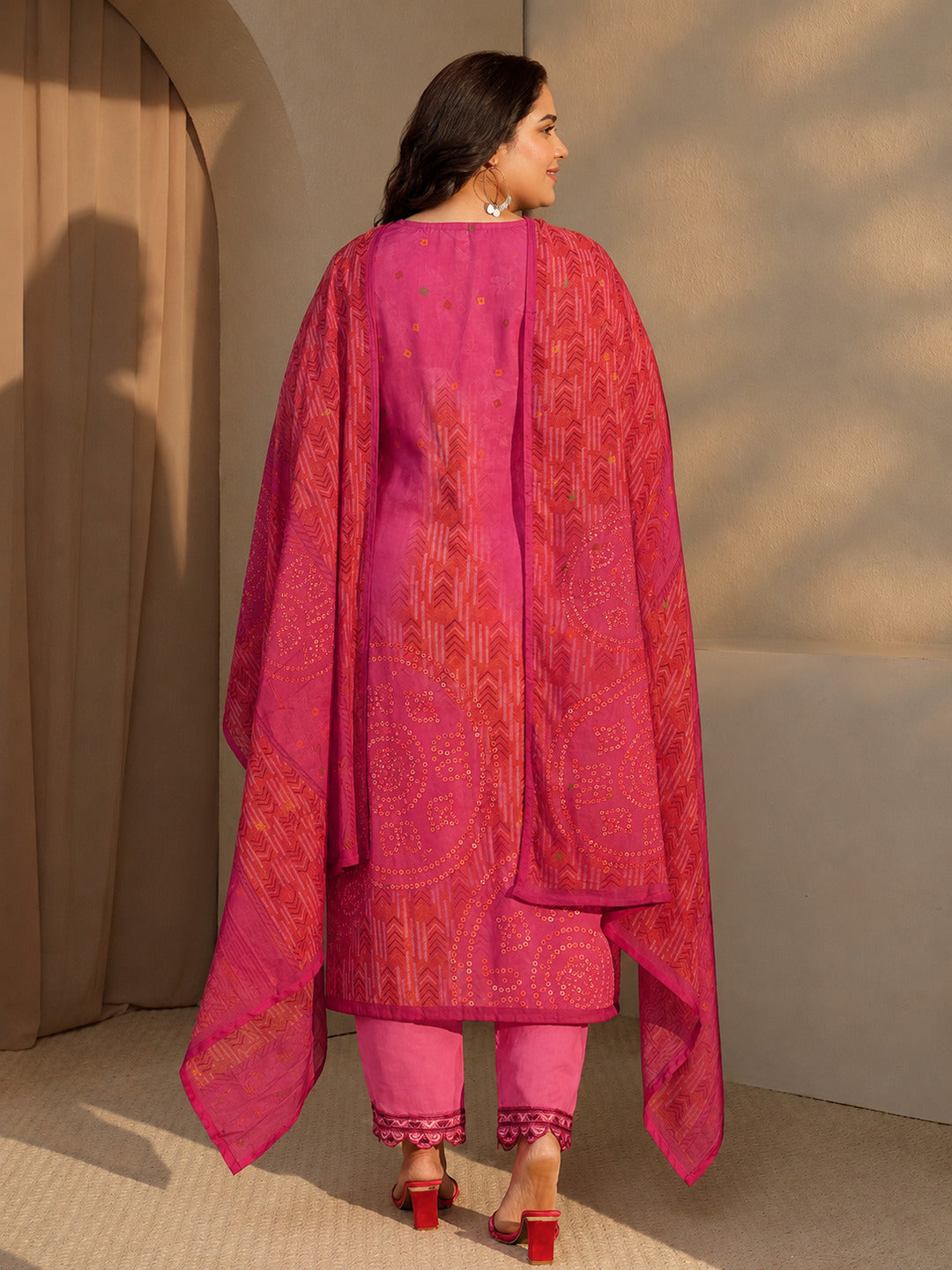  Plus Size Pink Bandhani Print Straight Cotton Suit Set 