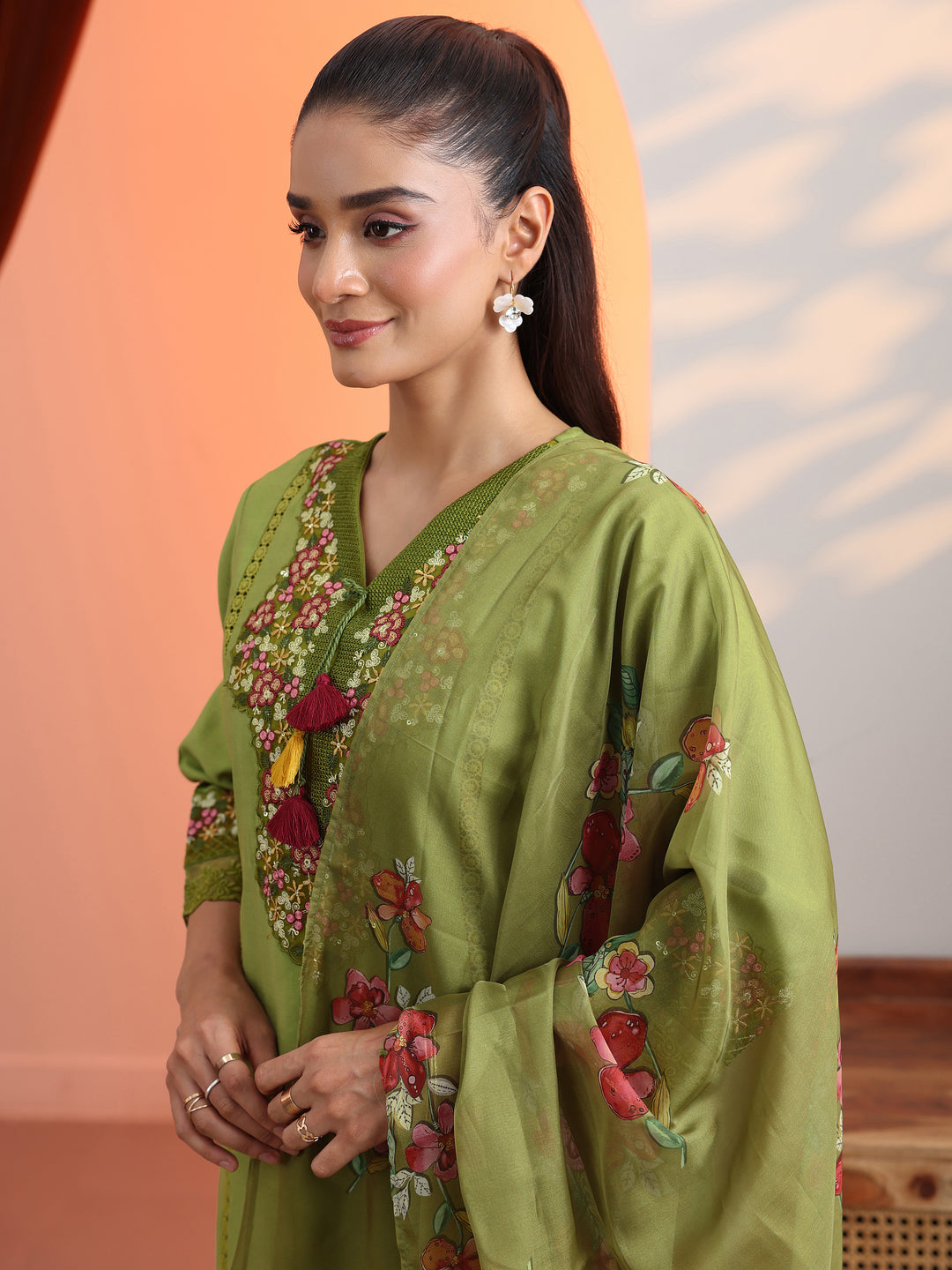  Green Embroidered Silk Blend Straight Suit Set With Dupatta 
