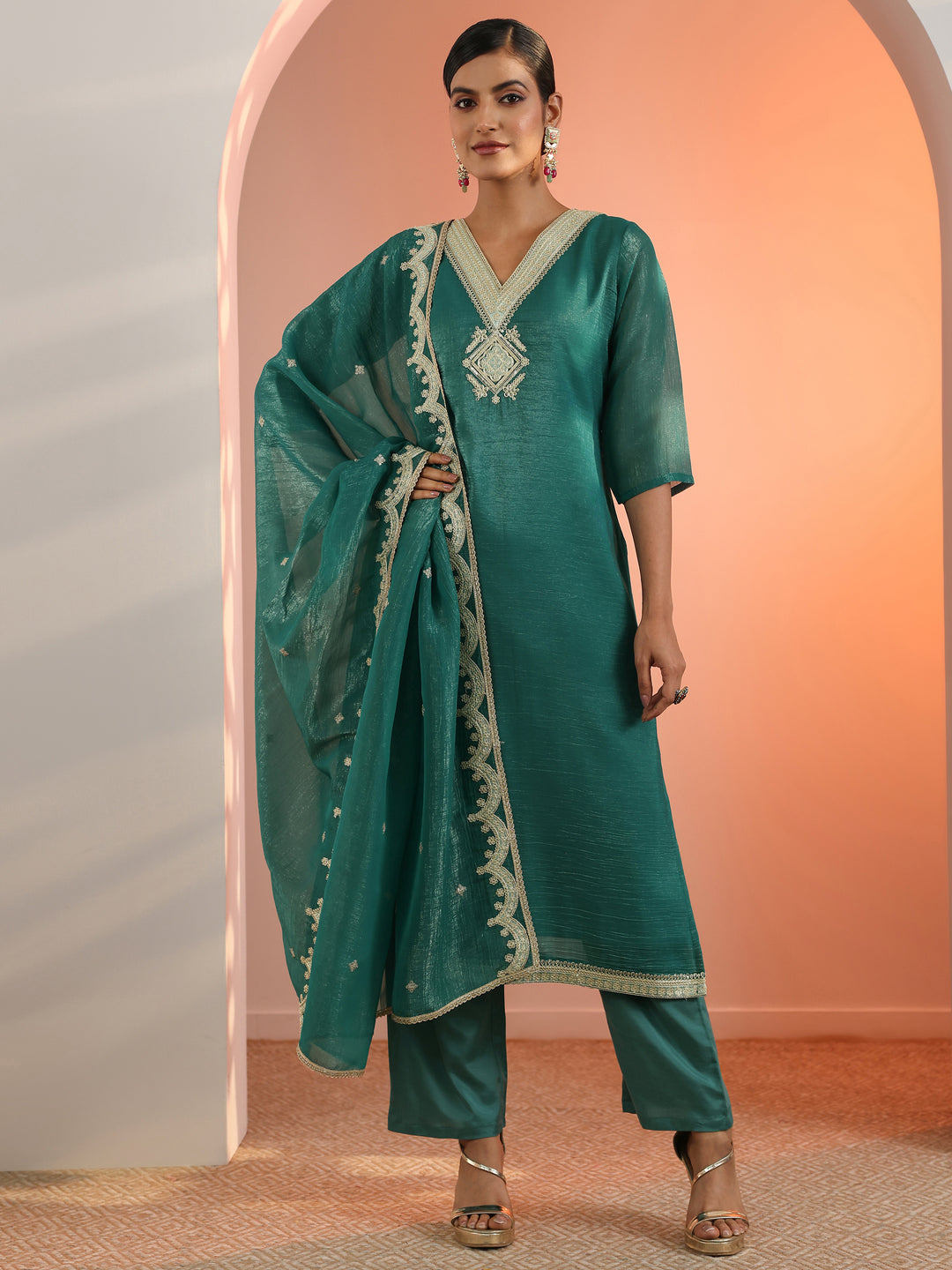  Green Embroidered Chiffon Straight Suit Set With Dupatta 
