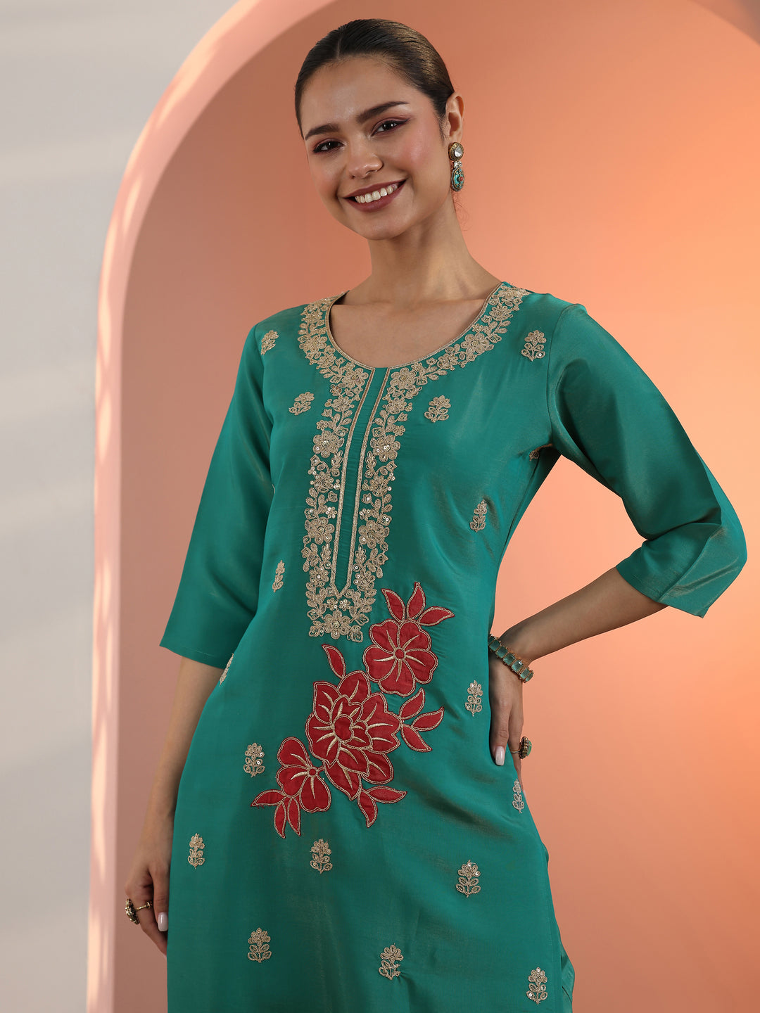  Green Embroidered Silk Blend Straight Suit Set With Dupatta 