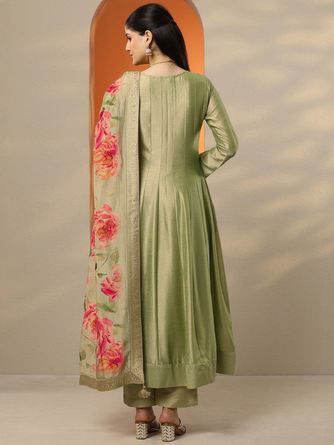  Libas Art Green Embroidered Silk Blend Anarkali Suit Set With Dupatta 