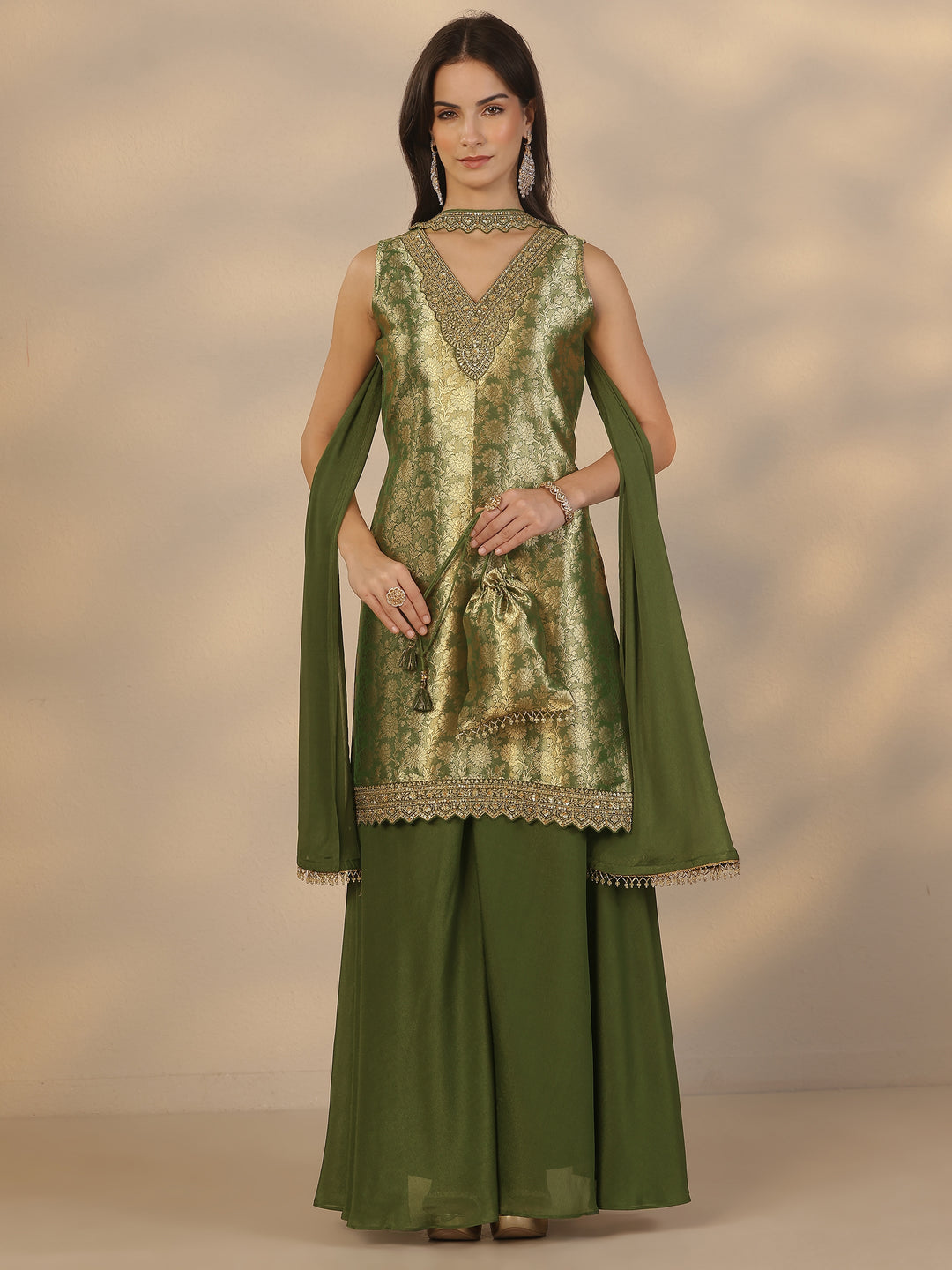  Libas Art Green Embroidered Silk Blend Straight Suit Set With Dupatta 