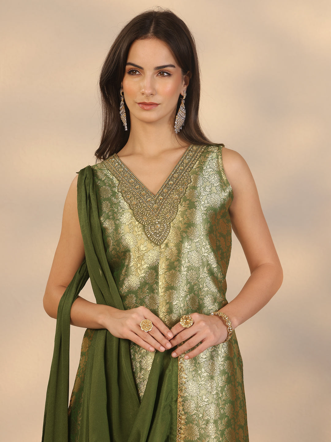  Libas Art Green Embroidered Silk Blend Straight Suit Set With Dupatta 