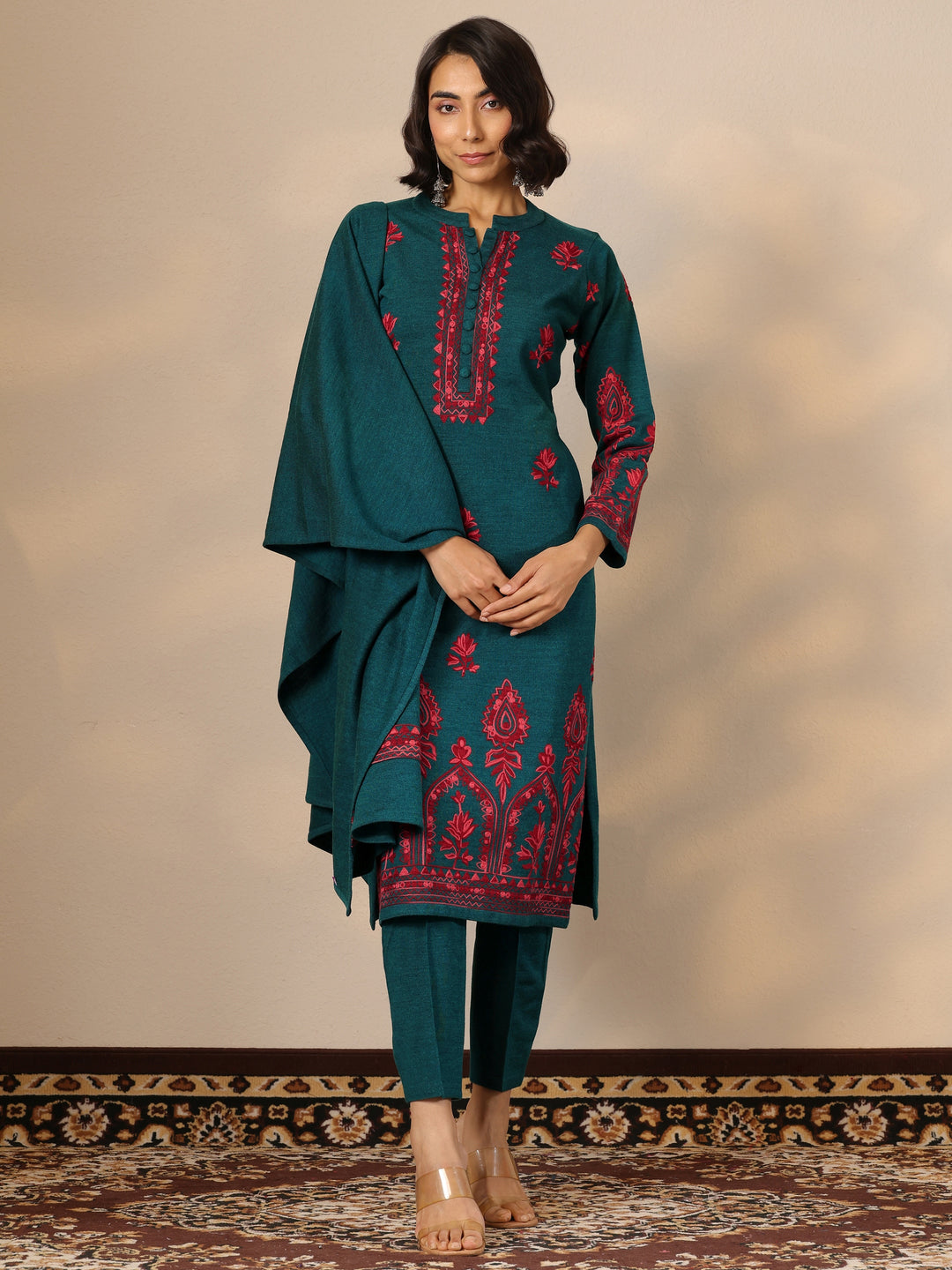  Green Embroidered Wool Straight Suit Set With Dupatta 