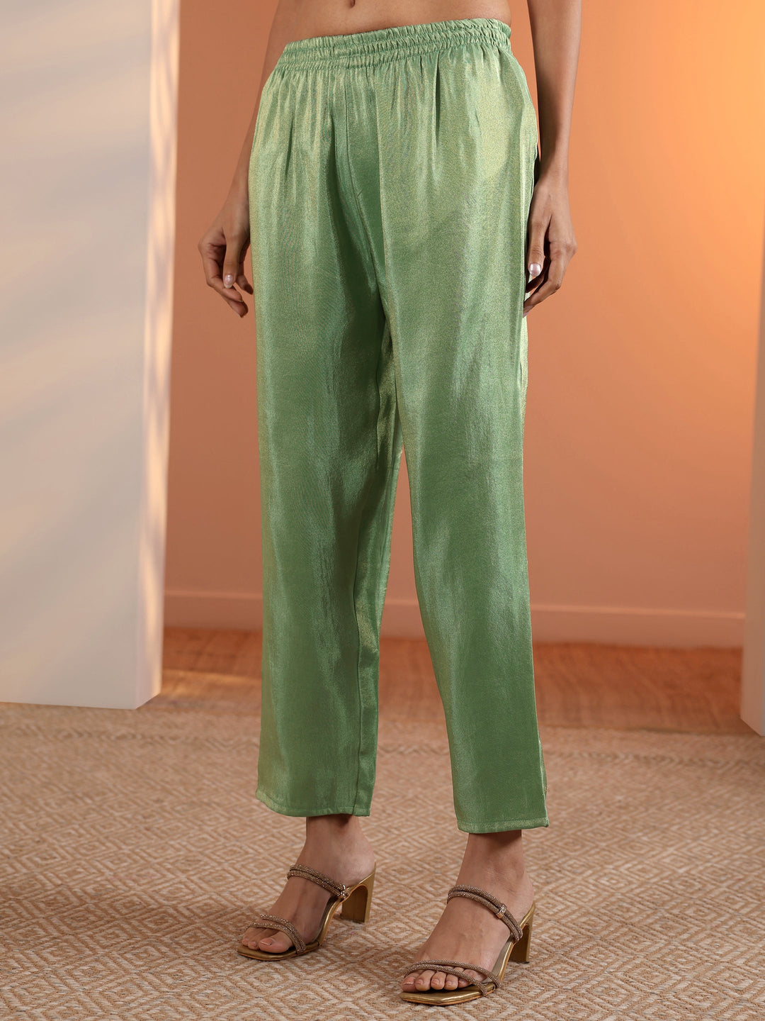  Green Embroidered Silk Blend Straight-Fit Suit Set With Dupatta 