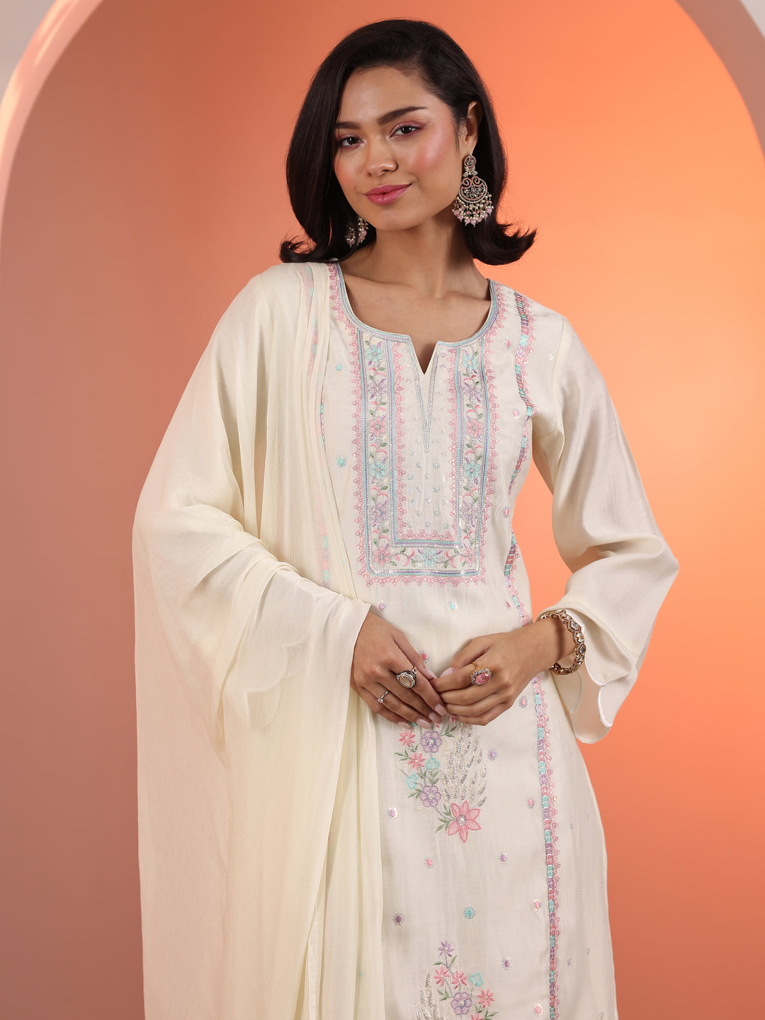  Off White Embroidered Silk Blend Straight Suit Set With Dupatta 