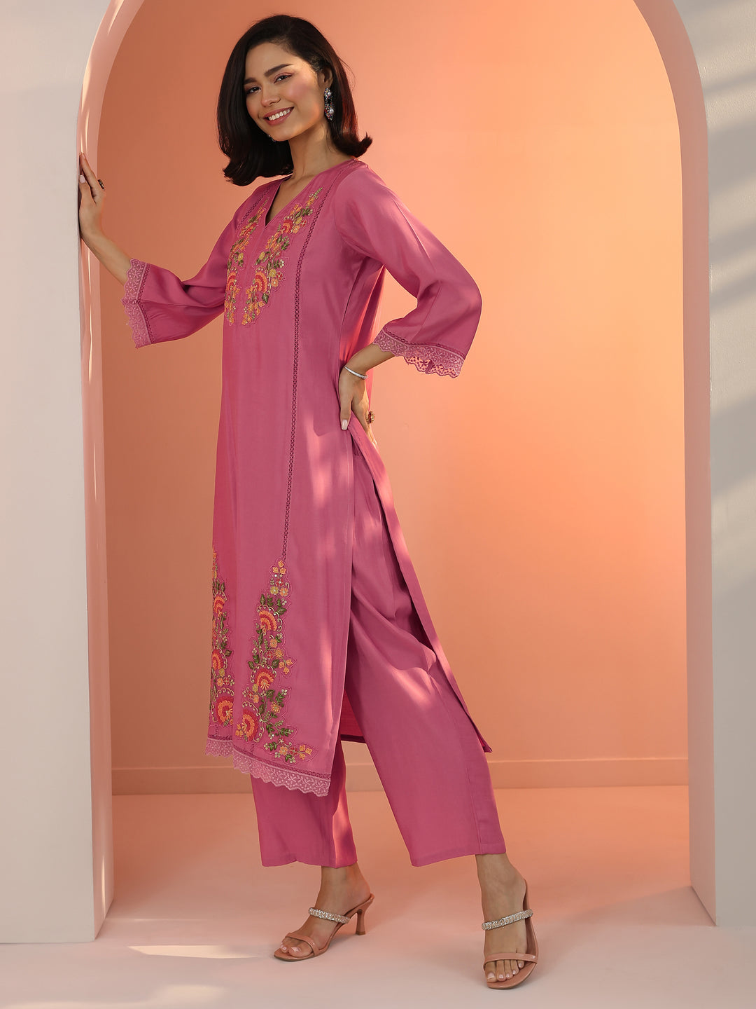  Pink Embroidered Silk Blend Straight Suit Set With Dupatta 
