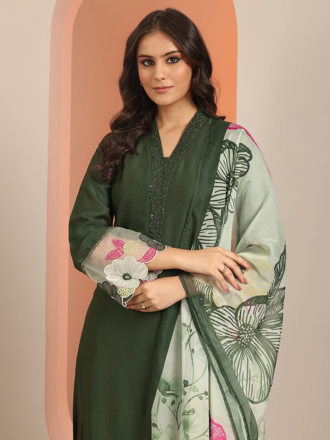  Green Embroidered Silk Blend Straight Suit Set With Dupatta 