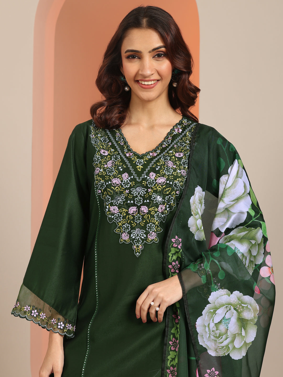  Green Embroidered Silk Blend Straight Suit Set With Dupatta 