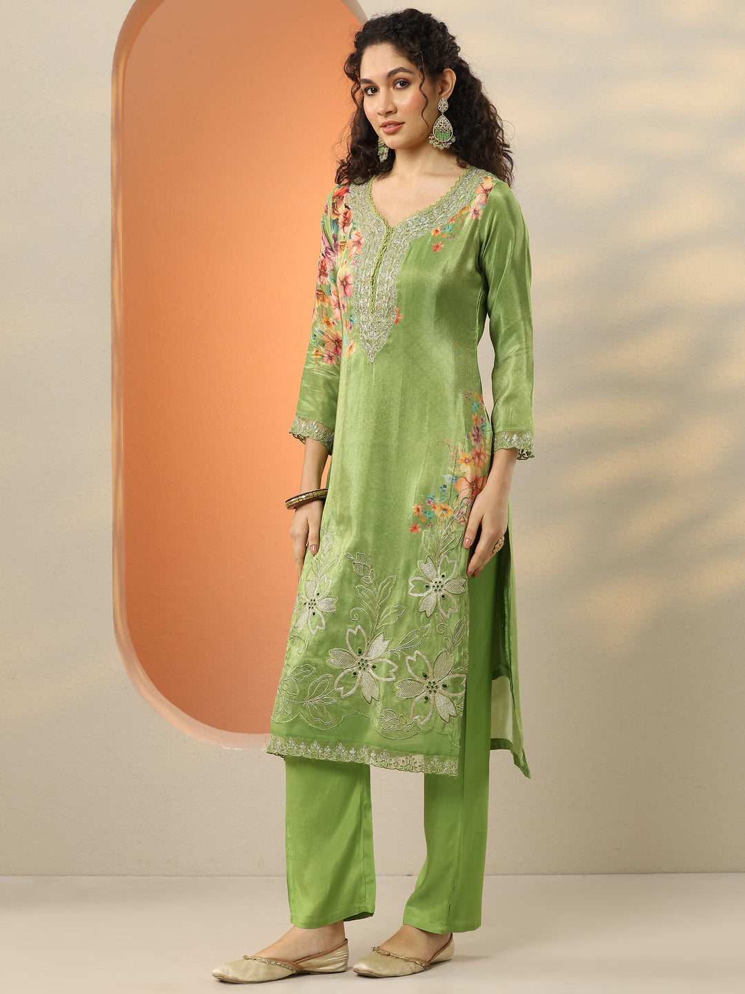 Libas Art Green Embroidered Crepe Straight Suit Set With Dupatta 