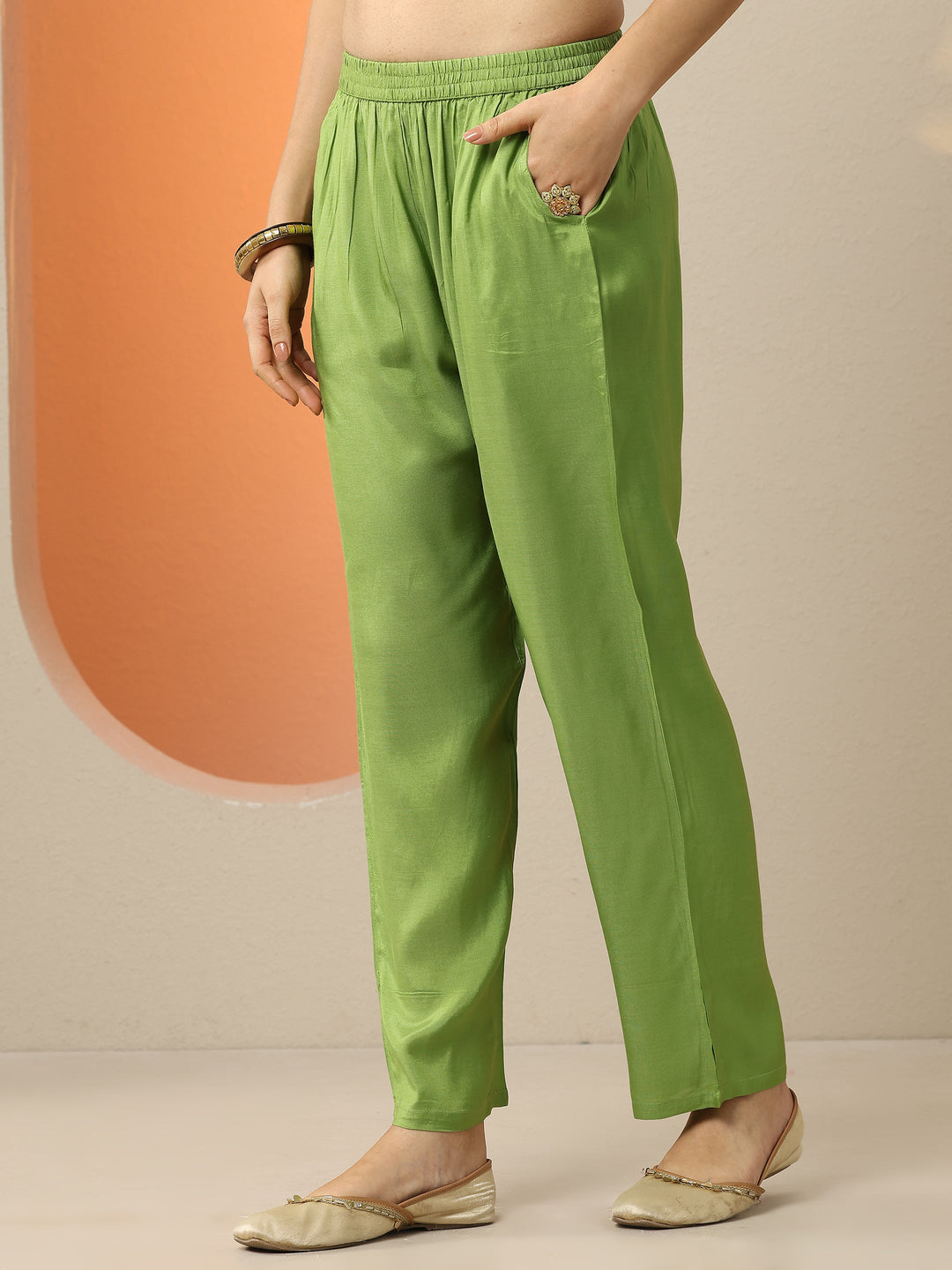  Libas Art Green Embroidered Crepe Straight Suit Set With Dupatta 