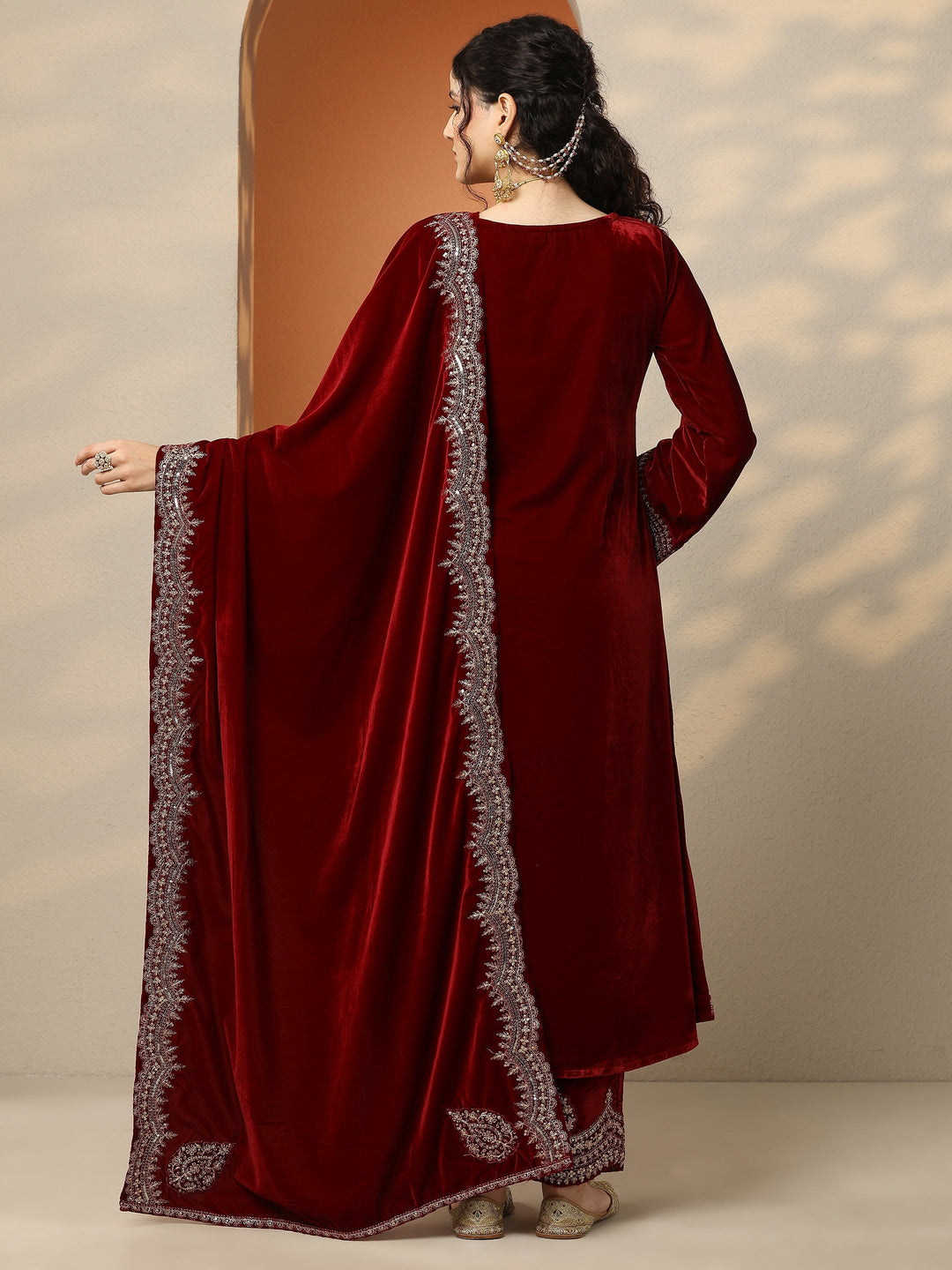  Libas Art Magenta Embroidered Velvet Straight Suit Set With Dupatta 