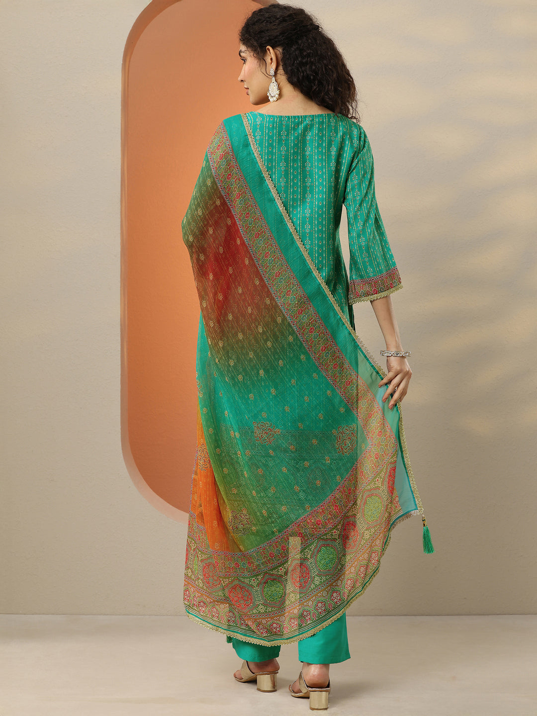  Green Printed Silk Blend Straight Suit Set With Dupatta 