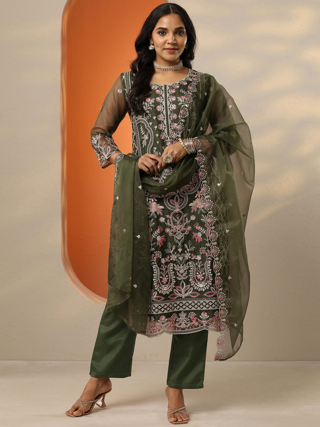  Green Embroidered Organza Straight Suit Set With Dupatta 