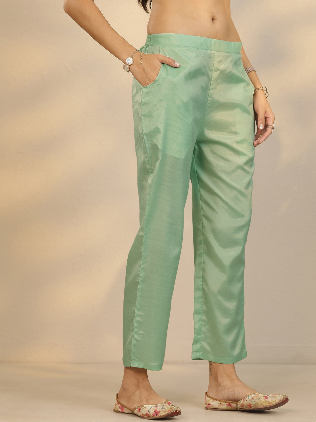  Green Embroidered Organza Straight Suit Set With Dupatta 