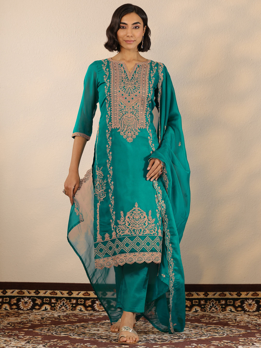  Green Embroidered Organza Straight Suit Set With Dupatta 