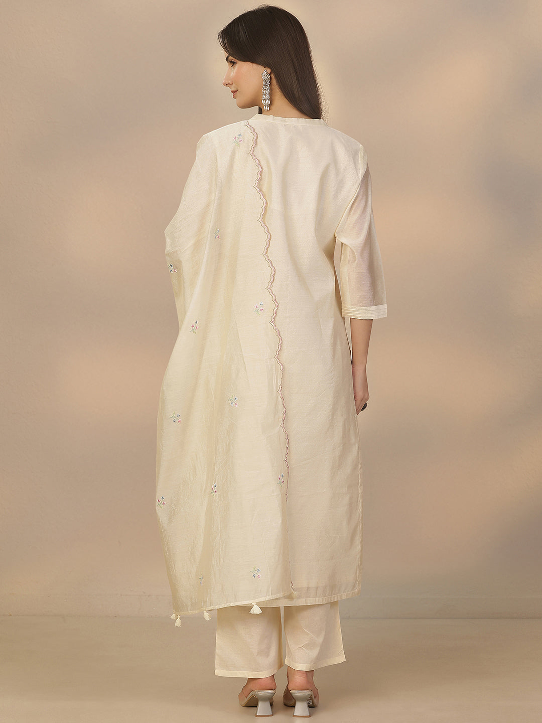  Off White Embroidered Silk Blend Straight Suit Set With Dupatta 