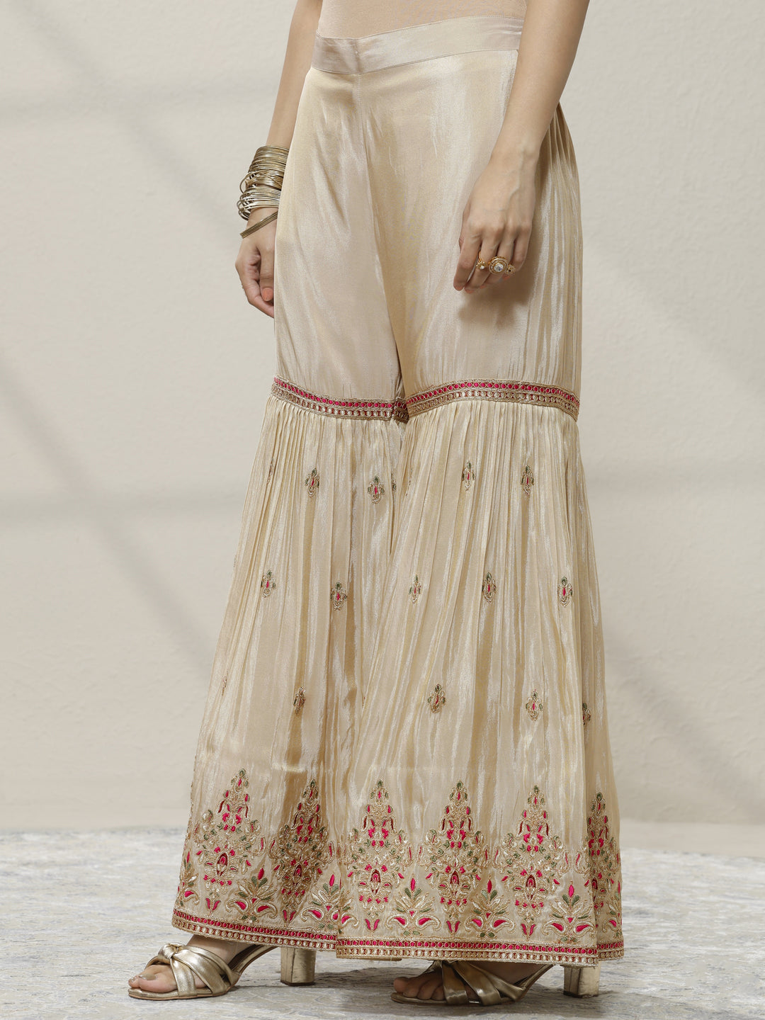  Libas Art Embroidered Silk Blend Straight Suit Set With Dupatta 