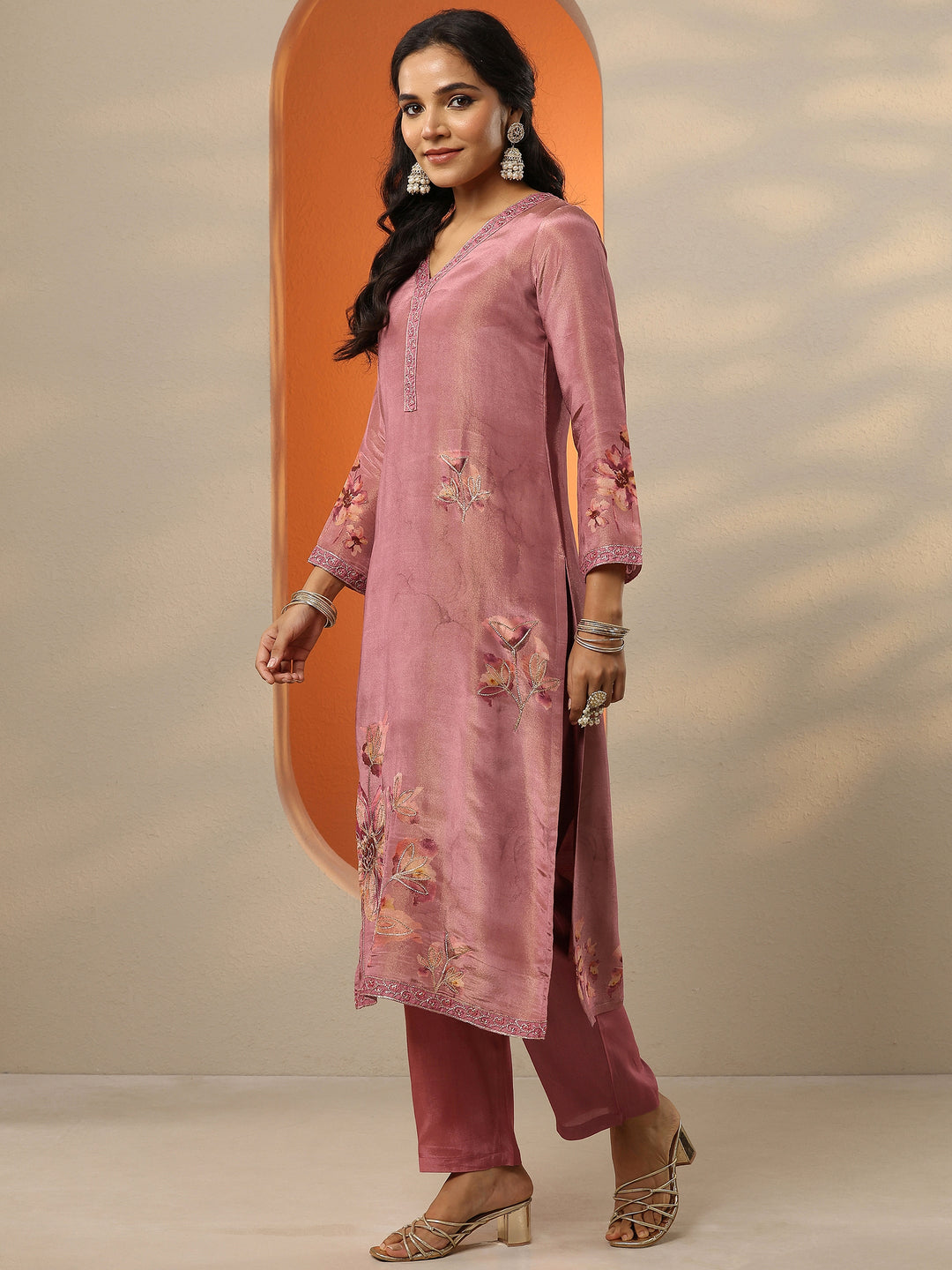  Pink Embroidered Silk Blend Straight Suit Set With Dupatta 