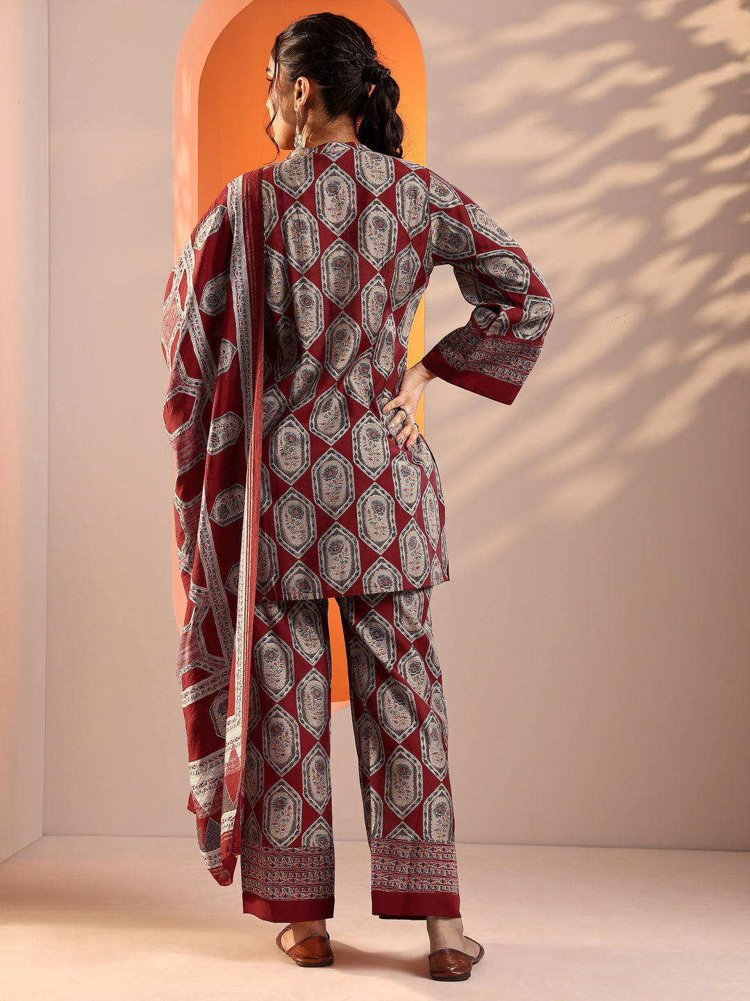  Red Embellished Silk Blend Straight Suit Set With Dupatta 