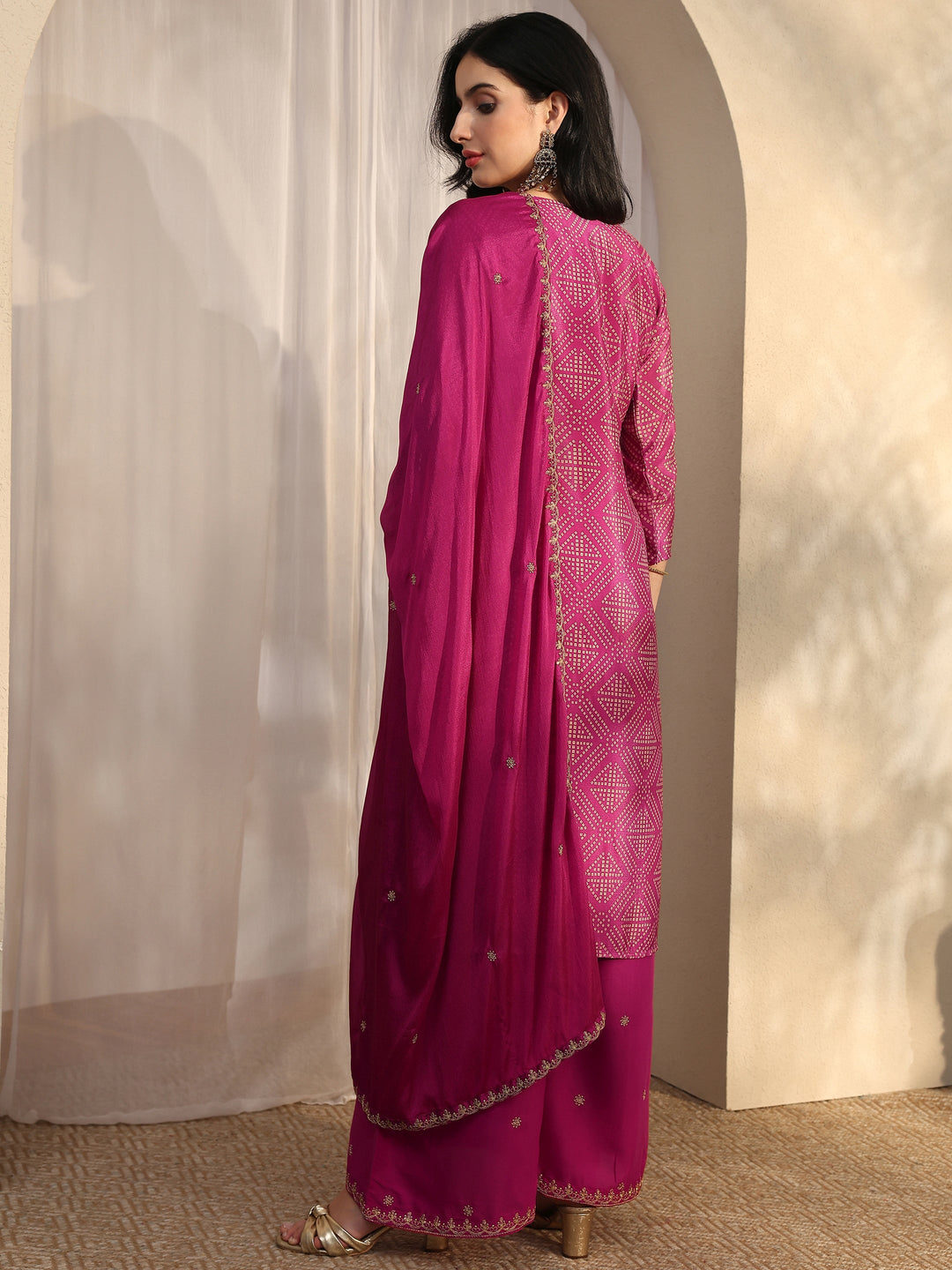  Pink Bandhani Printed Chinon Straight Suit Set With Dupatta 