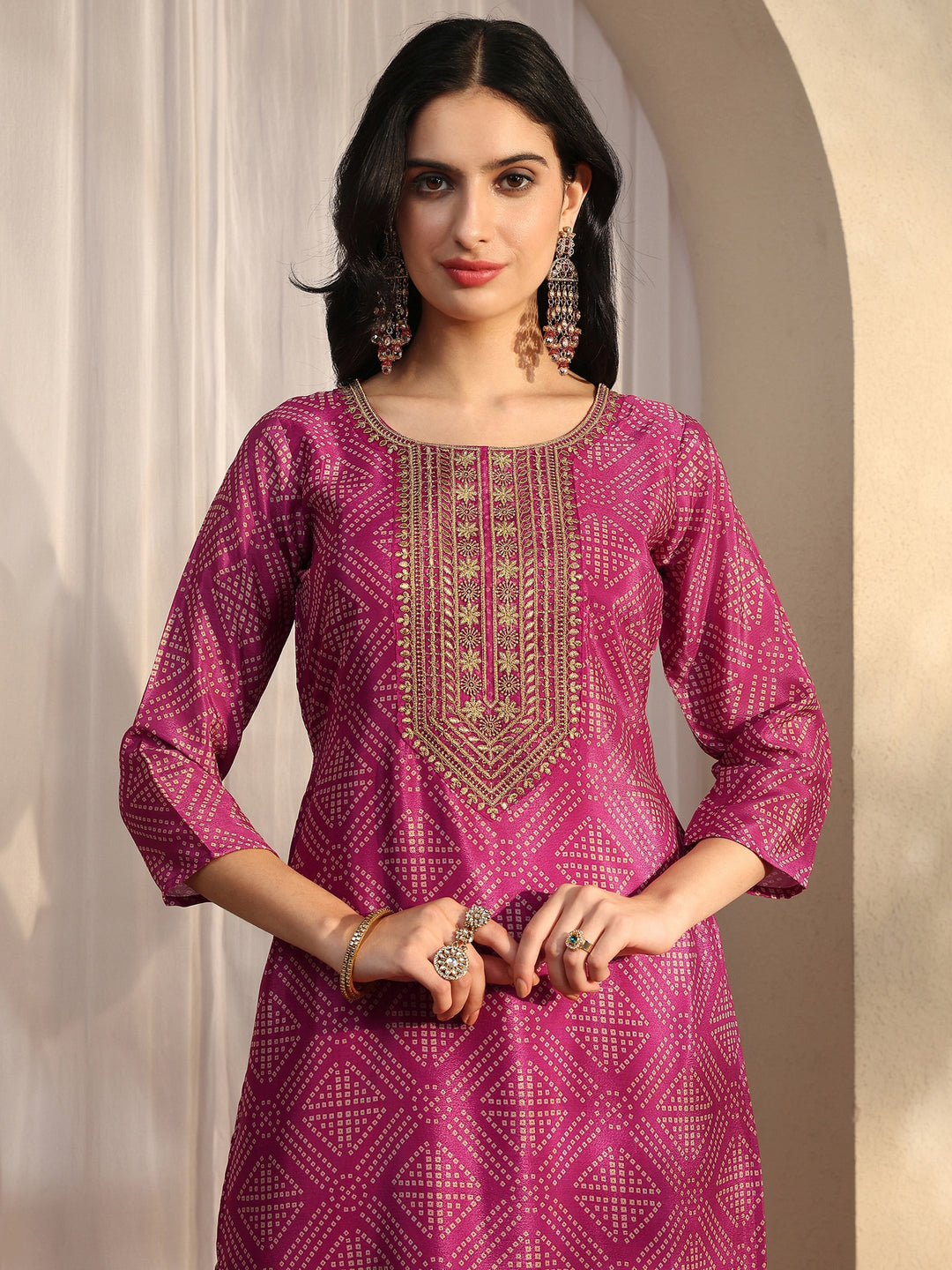  Pink Bandhani Printed Chinon Straight Suit Set With Dupatta 