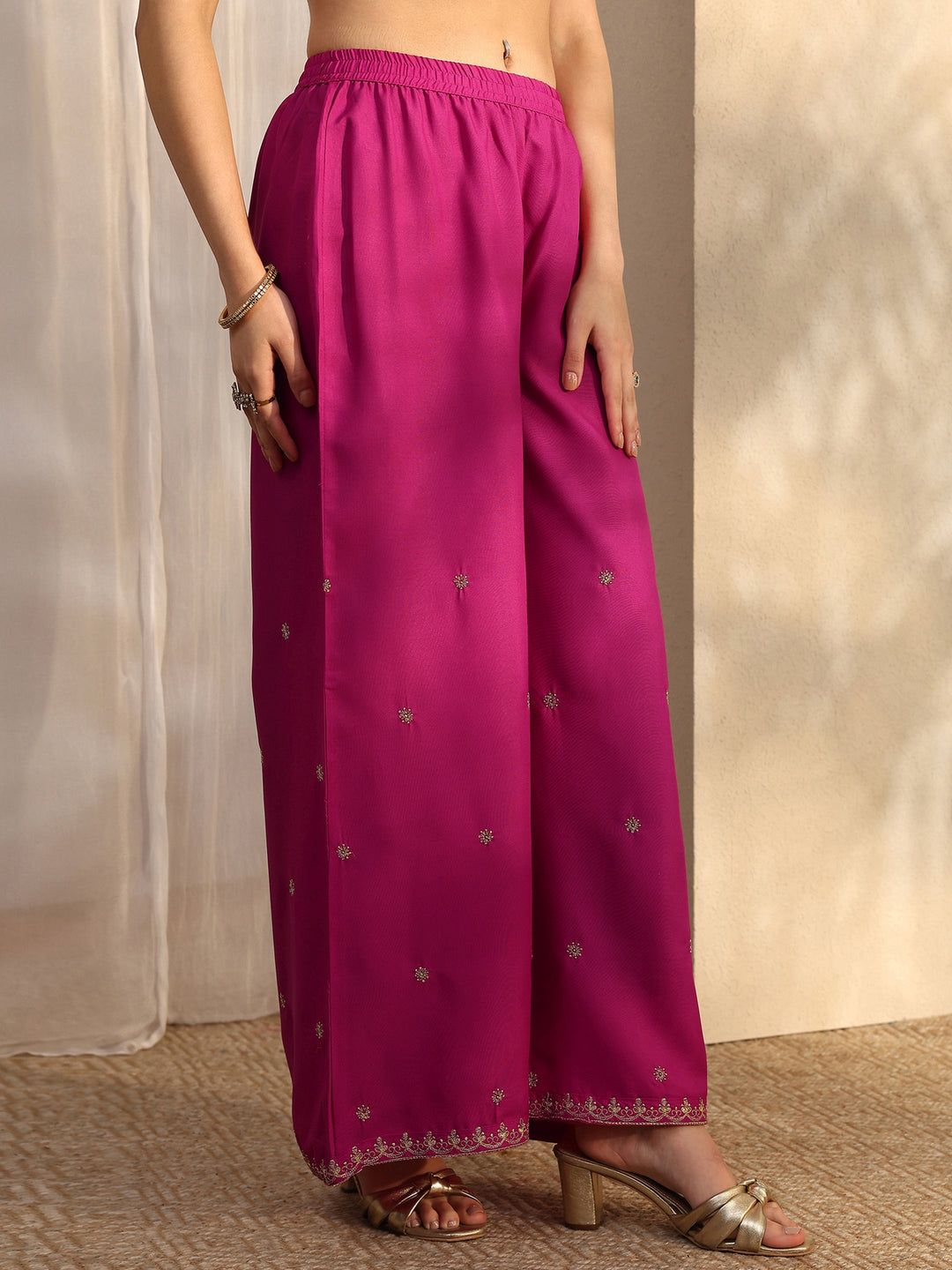  Pink Bandhani Printed Chinon Straight Suit Set With Dupatta 