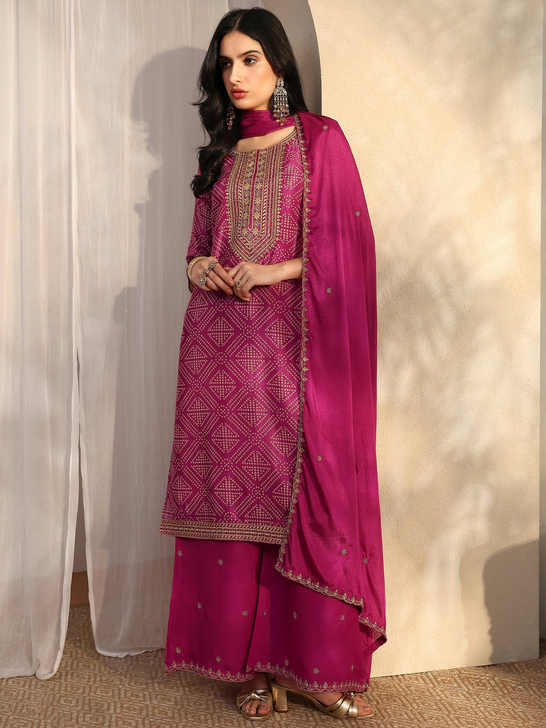  Pink Bandhani Printed Chinon Straight Suit Set With Dupatta 