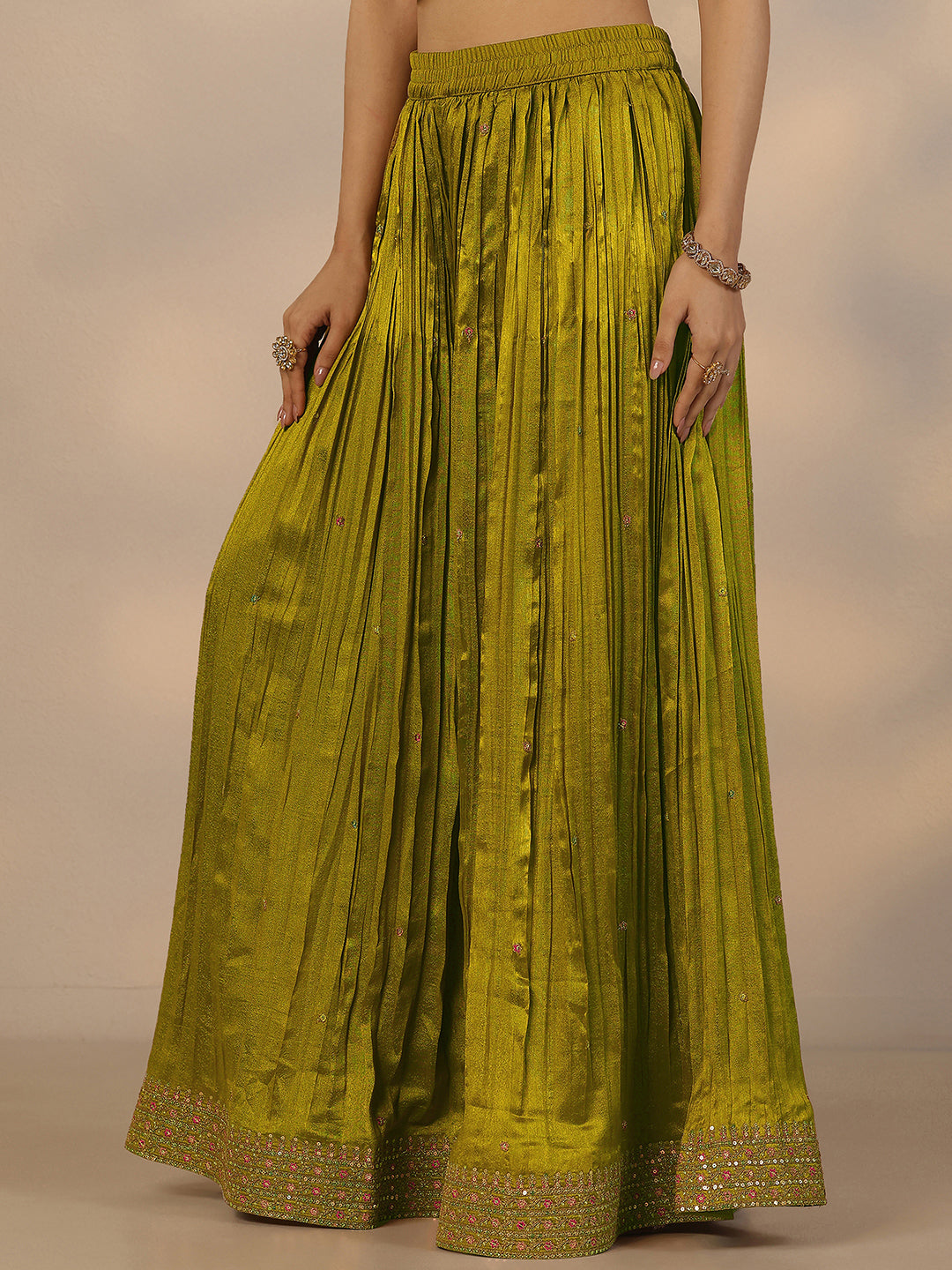  Libas Art Green Embroidered Silk Blend Straight Suit Set With Dupatta 