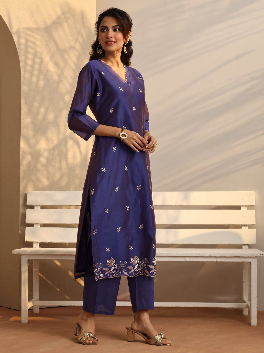  Purple Embroidered Silk Blend Straight Suit Set With Dupatta 