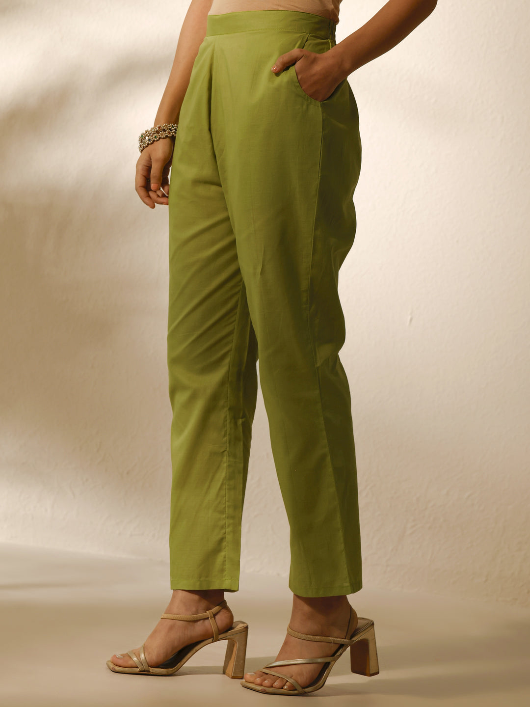  Green Embroidered Silk Blend Straight Suit Set With Dupatta 