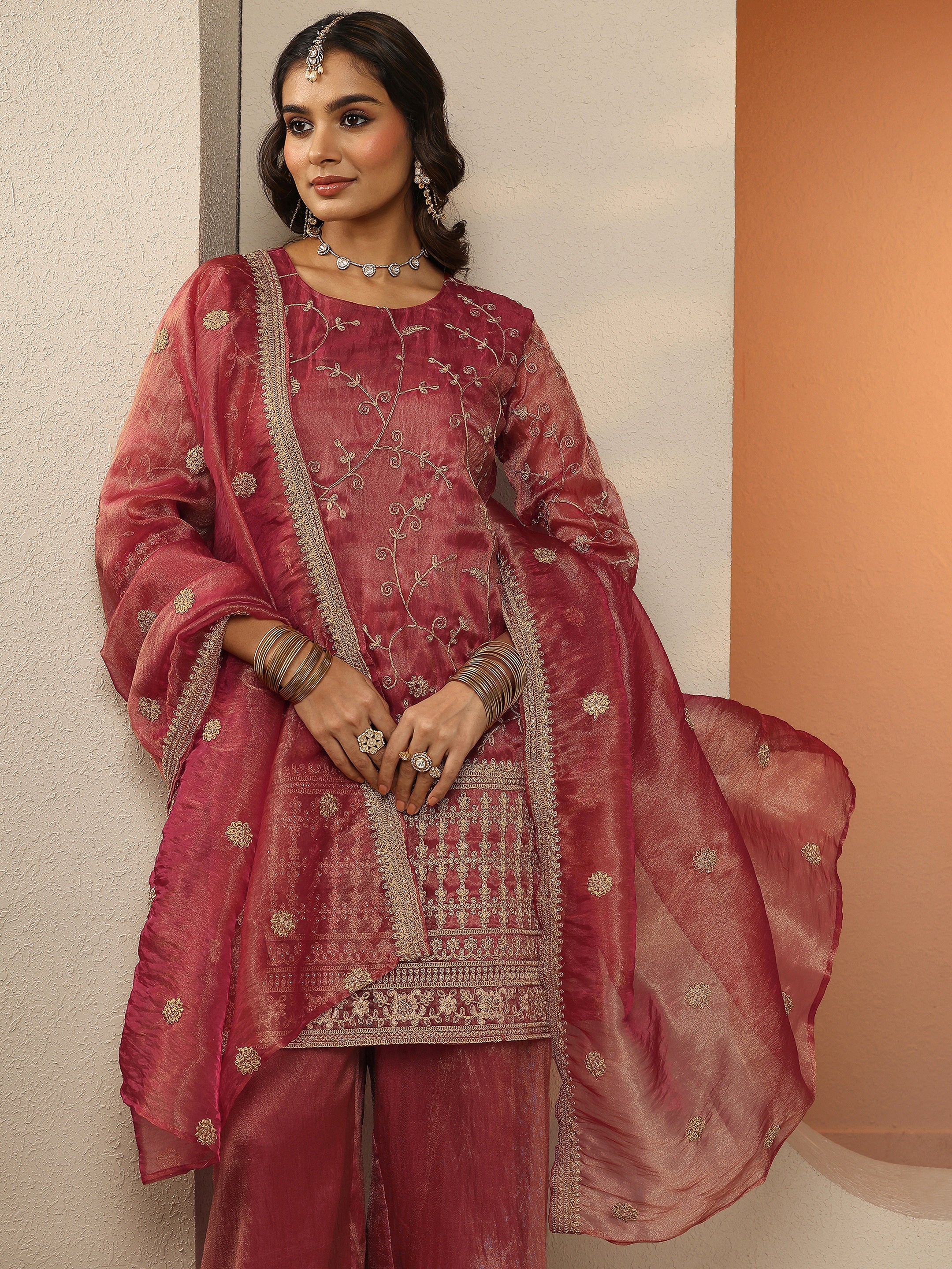 Libas Art Pink Embroidered Organza Straight Suit Set With Dupatta-picture-31