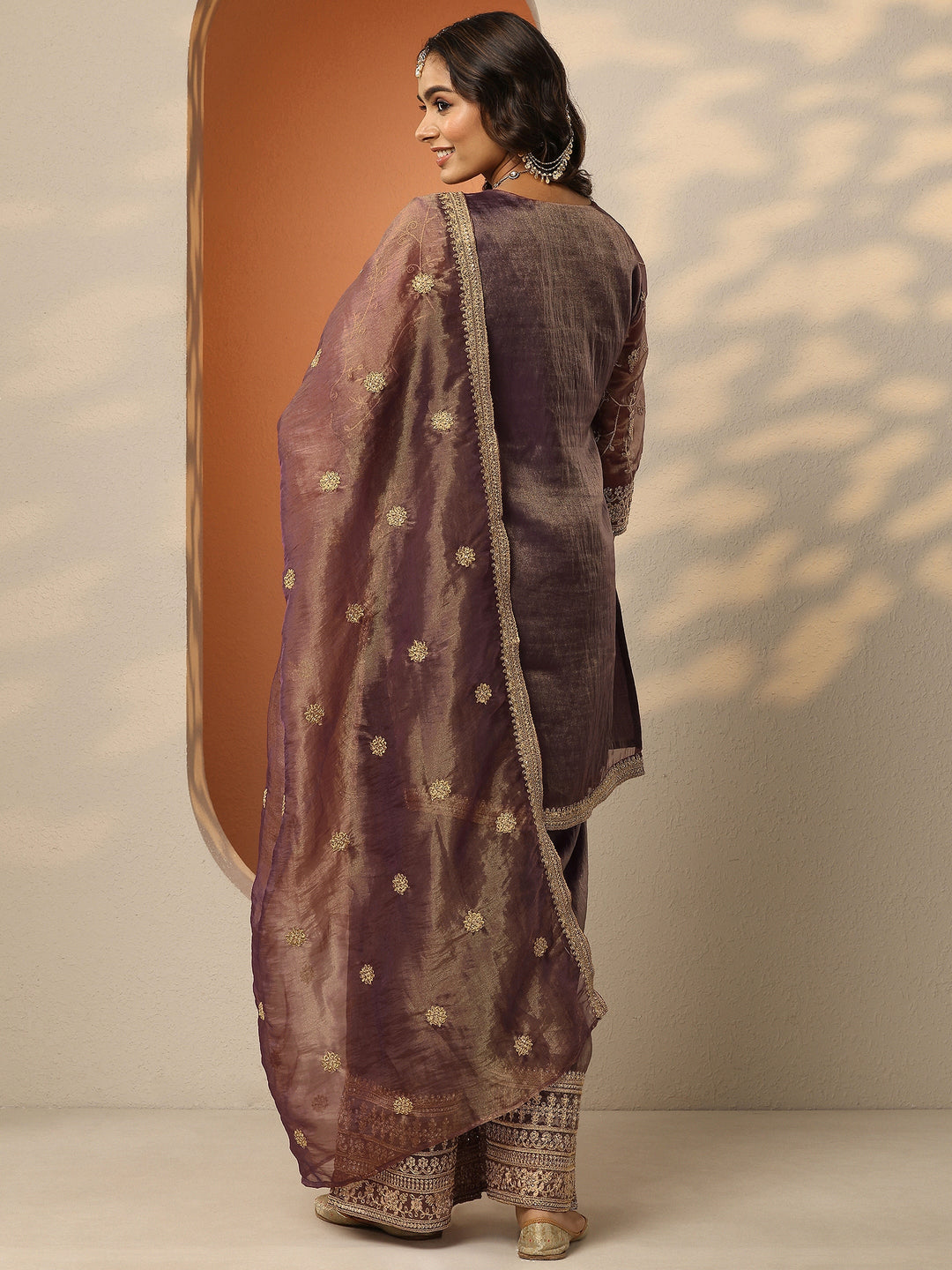  Libas Art Pink Embroidered Organza Straight Suit Set With Dupatta 