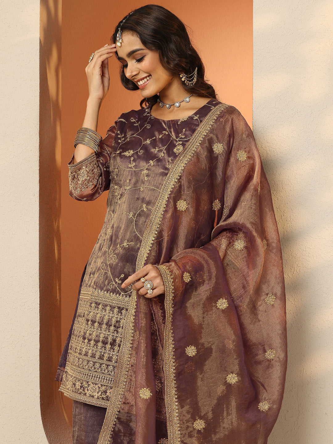  Libas Art Pink Embroidered Organza Straight Suit Set With Dupatta 