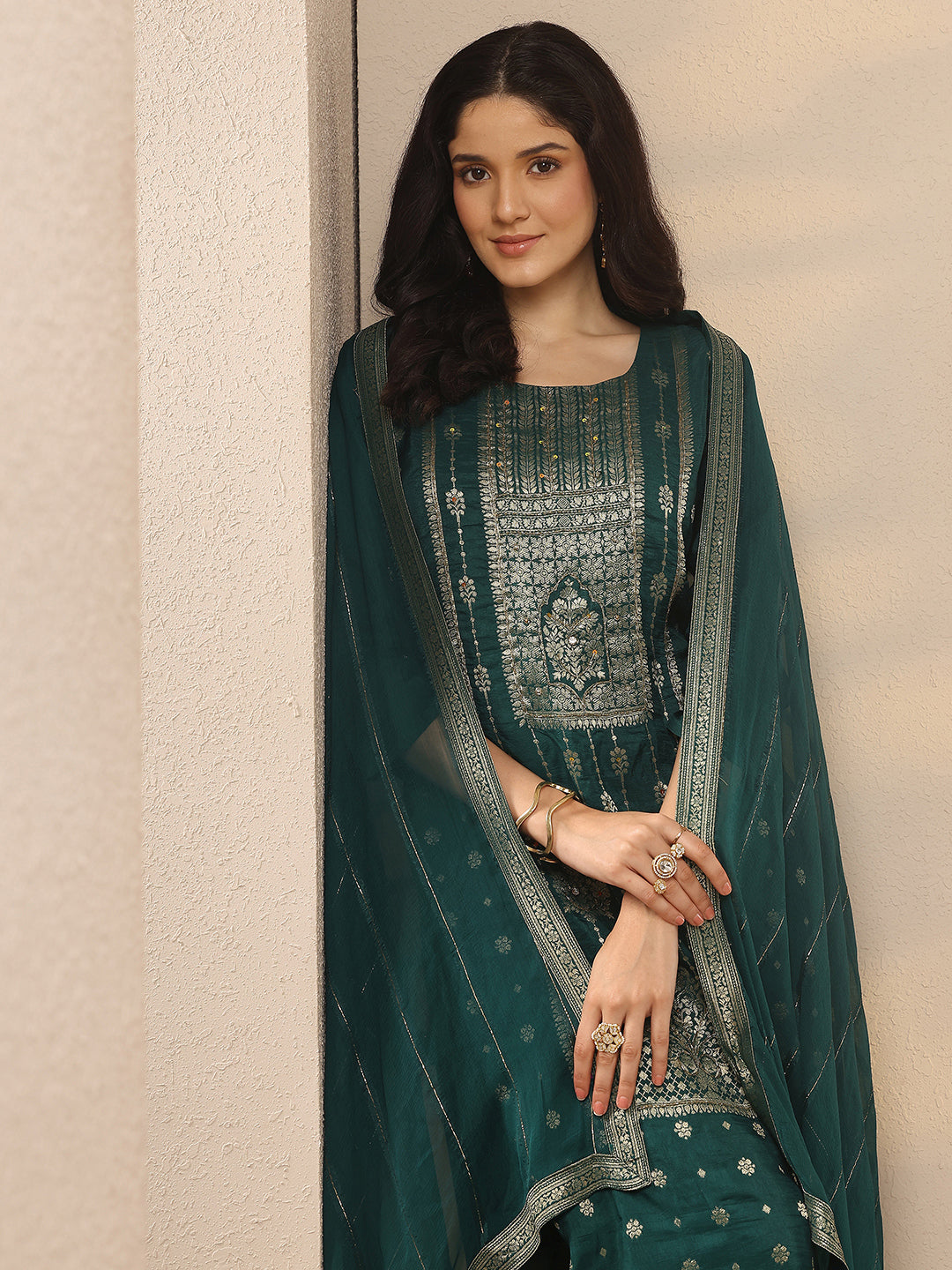 Green Woven Design Silk Blend Straight Suit Set With Dupatta