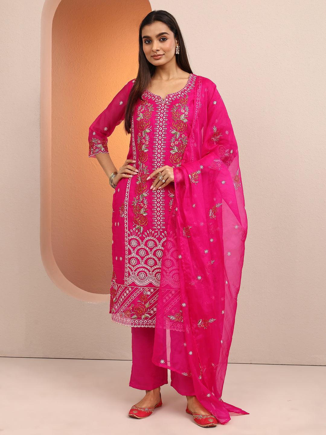  Pink Embroidered Organza Straight Suit Set With Dupatta 