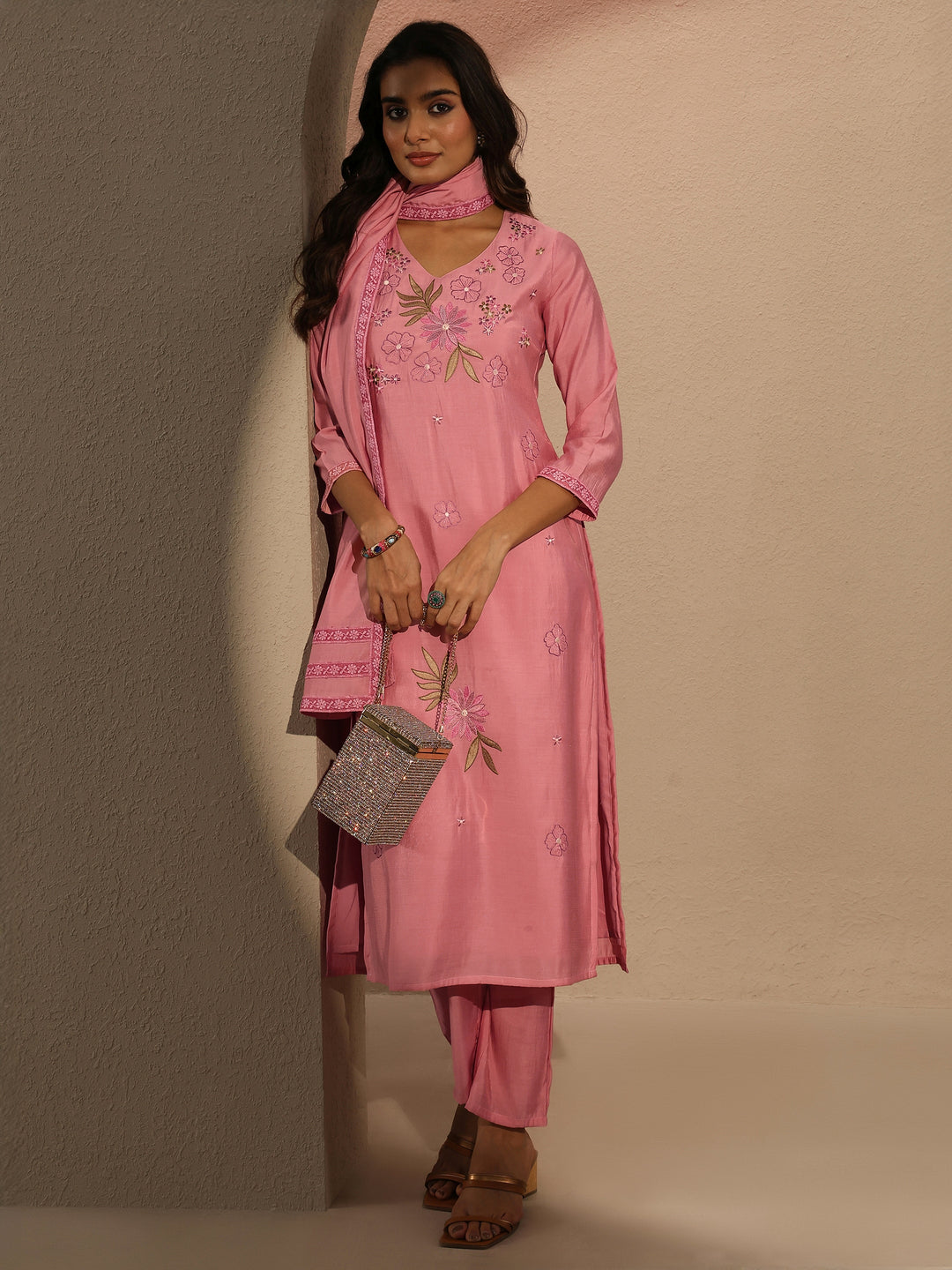  Pink Embroidered Silk Blend Straight Suit Set With Dupatta 