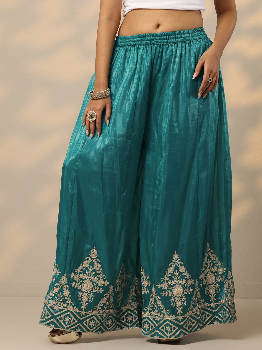  Libas Art Blue Embroidered Organza Straight Suit Set With Dupatta 