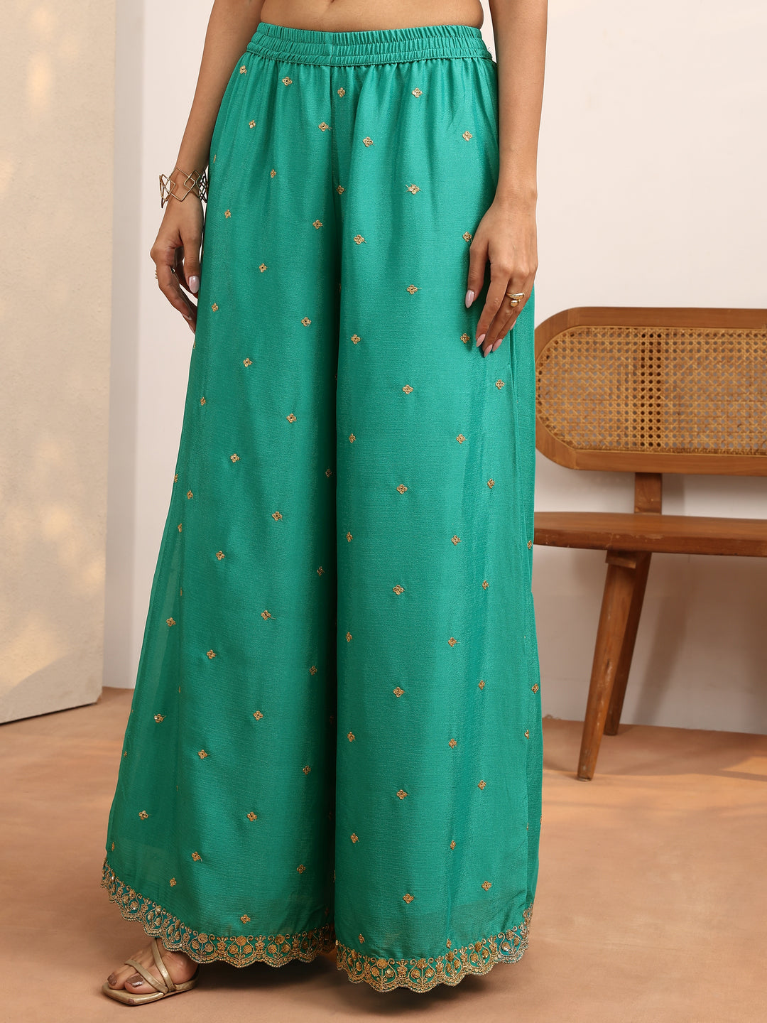  Green Embroidered Chinon Straight Suit Set With Dupatta 