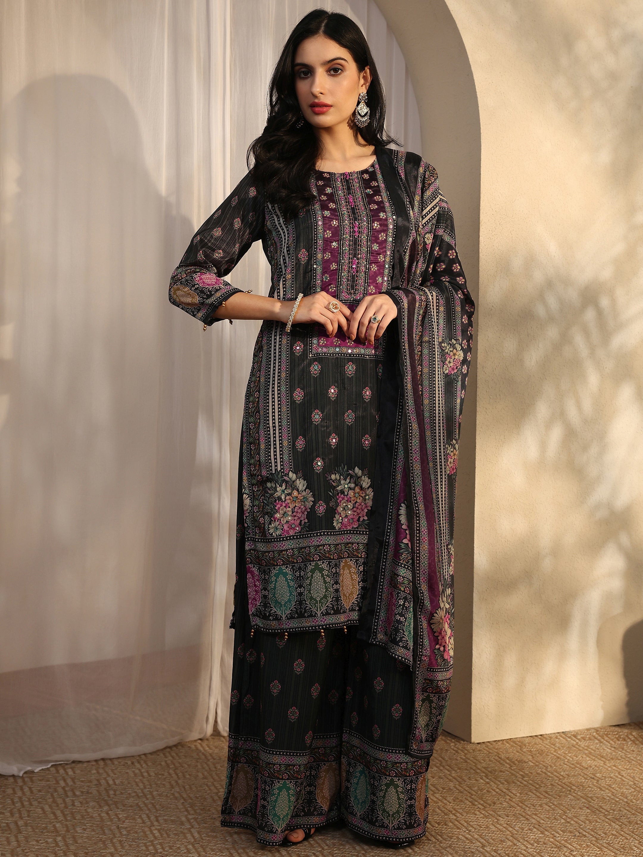 libas Grey Printed Chinon Straight Suit Set With Dupatta-picture-12