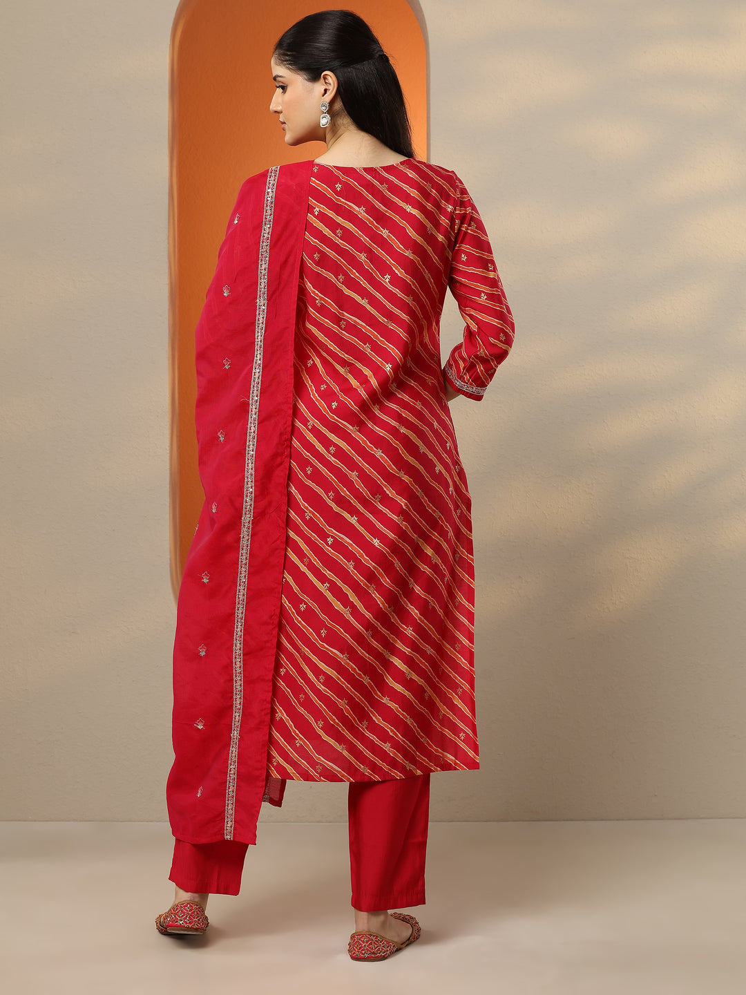  Pink Printed Silk blend Straight Suit Set With Dupatta 