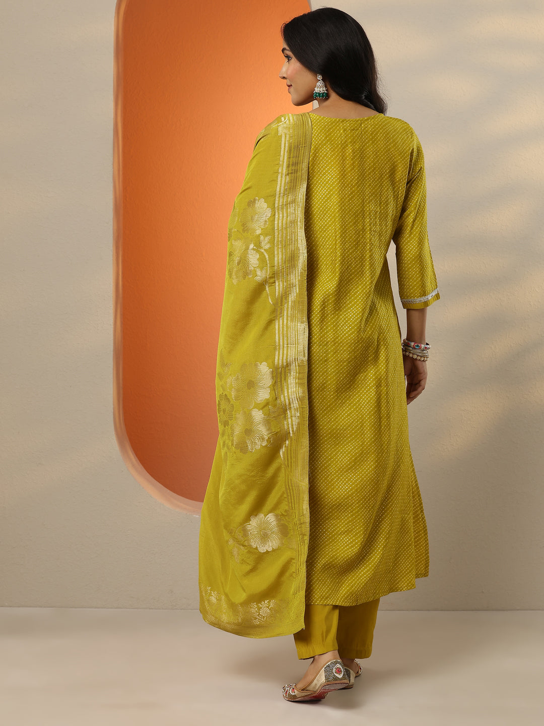  Green Printed Silk blend A-line Suit Set With Dupatta 