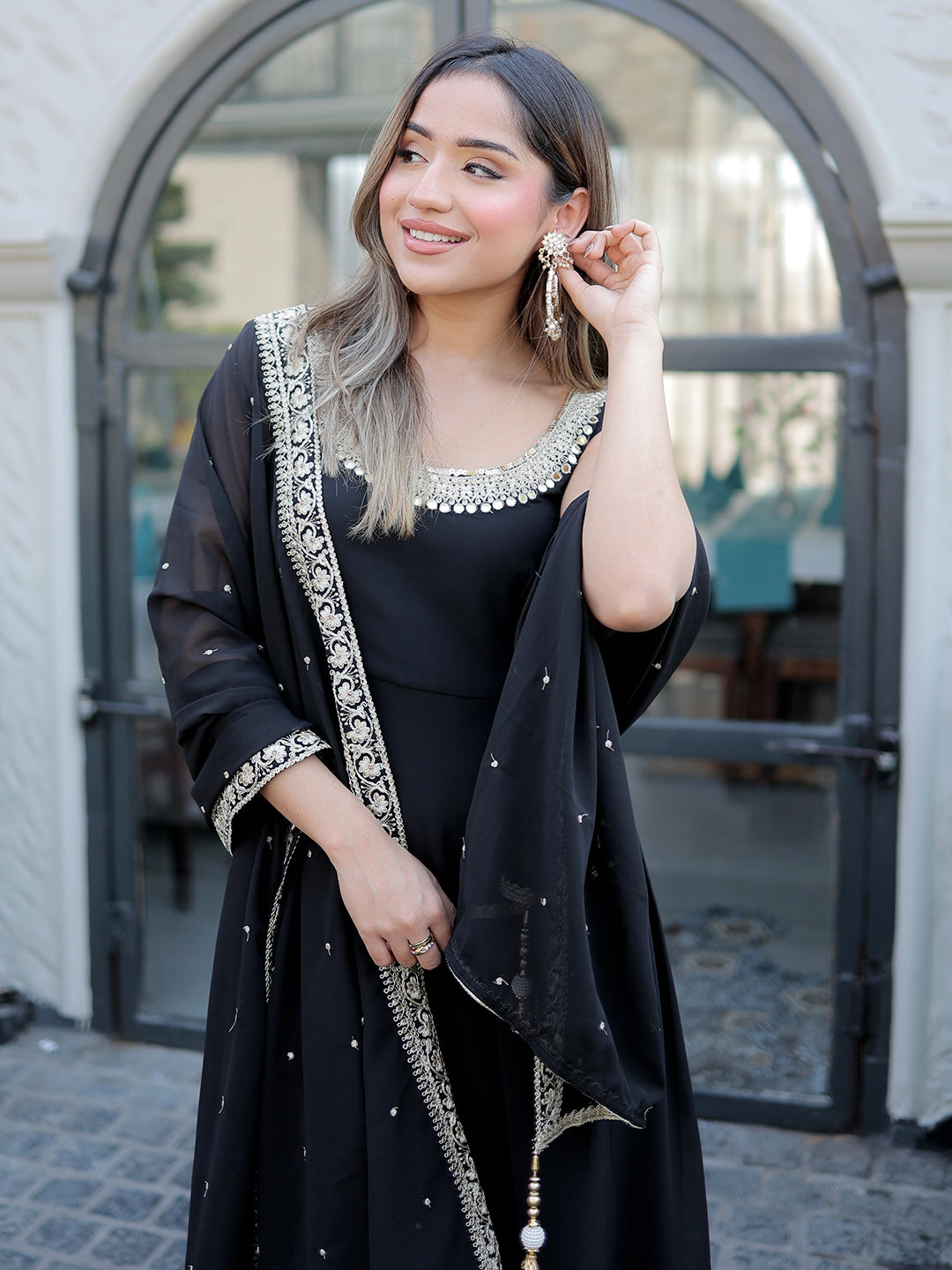  Black Embroidered Georgette Anarkali Suit Set With Dupatta 